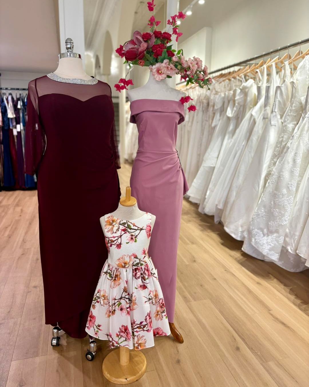 Spring has sprung 🌸
Celebrate the amazing moms in your life (or yourself!) with 20%–90% off off-the-rack mother-of-the-wedding dresses — yes, really 🤭
Walk-ins welcome, but appointments are appreciated (especially Saturdays!).
📅 Now through March 28th
📍 103 North Main Street, Charles City, IA
💻 www.marabrides.com/appointments