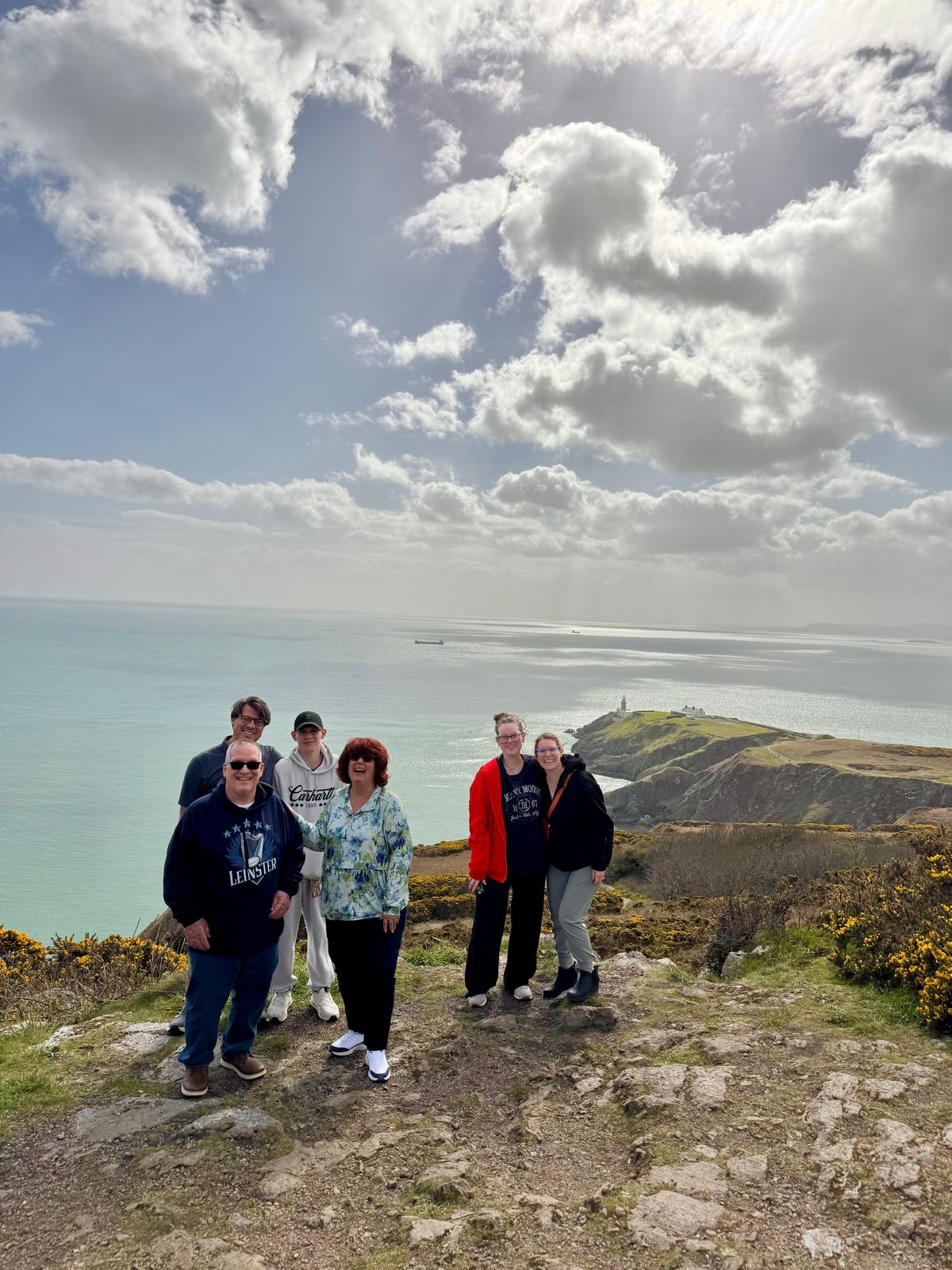 Every step along the Howth Cliffs is a step through Ireland’s soul 🌊🛡️
These rugged heights have stood as silent guardians of Dublin Bay for centuries, watching over sailors, Vikings, and high kings alike.
Our guests, together with our guide Tony, have been enjoying these magnificent views on their first day in Dublin. Here are the highlights from their journey:
✨ The Legend of Aideen’s Grave ⛪ St. Mary’s Abbey 💡 The Baily Lighthouse
Do you want to know more about the Legend of Aideen? Let us know in the comments! 👇