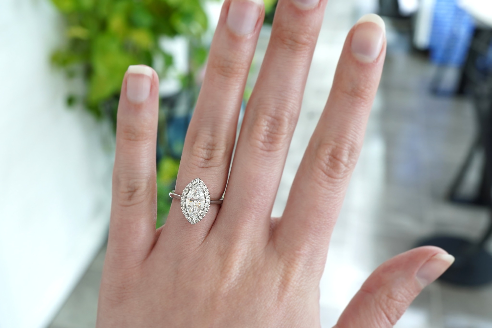 ๐New Arrival!
This stunning ring is crafted in platinum and features a 1.52ct marquise lab-grown diamond (VVS2, E color), surrounded by a delicate halo of natural diamonds totaling 1/5ctw. The sleek cathedral shank has a polished finish. $2750
Stop in and try this beauty on in person because photos don't do it justice!