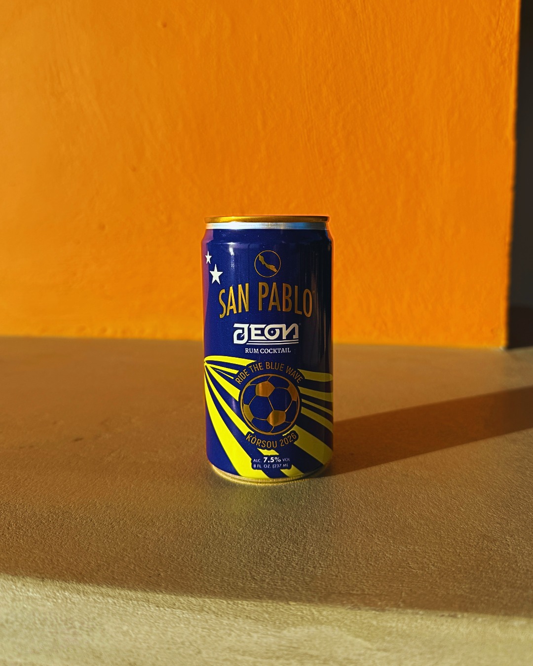 Bleki bon friu, sinti e vibrashon di e "Blue Wave".👏
-
Cold can, warm Blue Wave vibes. 👏