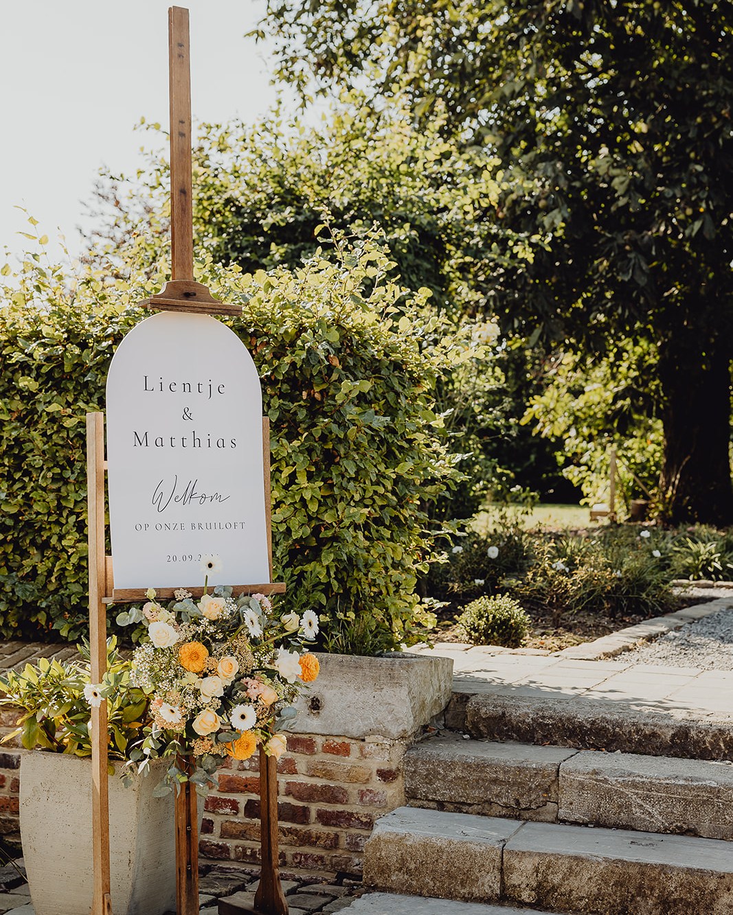 ✨ Klaar voor jullie speciale dag? ✨
Bij Goed Van Gothem vindt de ceremonie plaats midden in de natuur op een unieke locatie, volledig afgestemd op jullie stijl.
Het begin van jullie verhaal start hier. 💍
📷 Mary Shoots people
#trouwfeest #evenement #kachetvenue #glamping