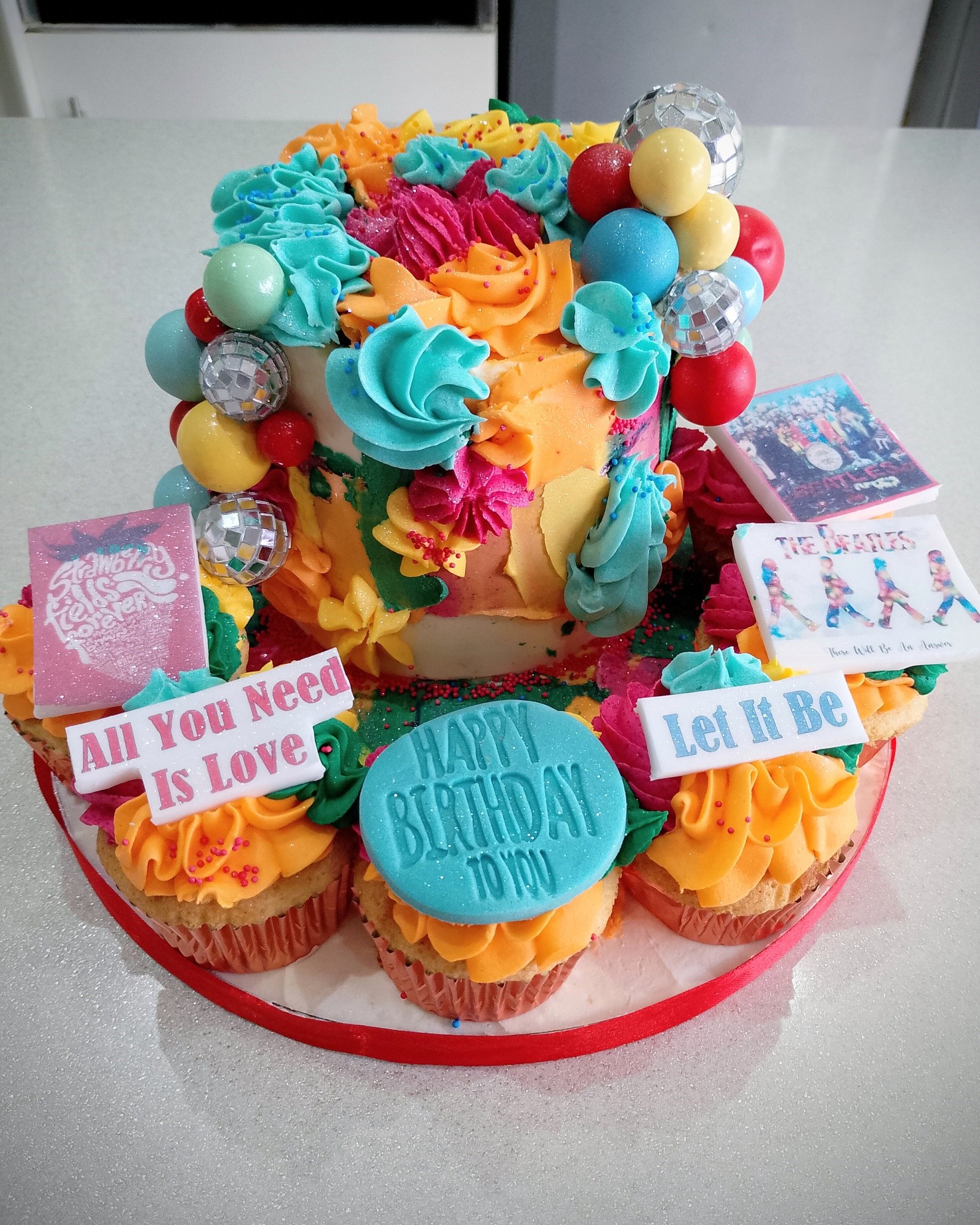 Happiest of birthdays to Donna 🎆