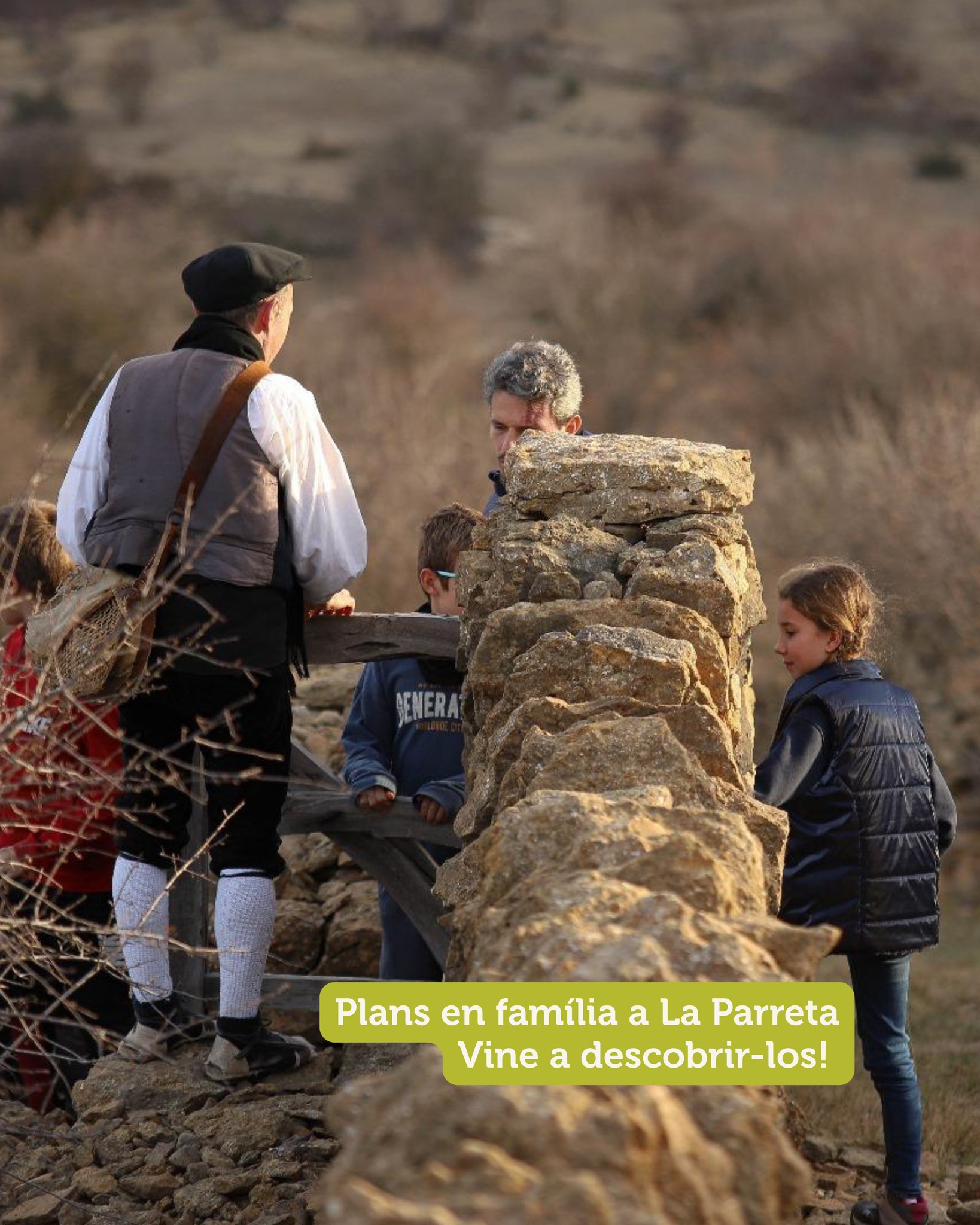 Esteu buscant plans en família diferents?
A La Parreta vos proposem experiències per viure el territori: pedra en sec, camins ramaders i activitats pensades per a grans i menuts.
Vine amb el teu grup i ho preparem tot a mida 💬
#laparreta #escapadarural #escapadaenfamilia #elsports #vilafranca
