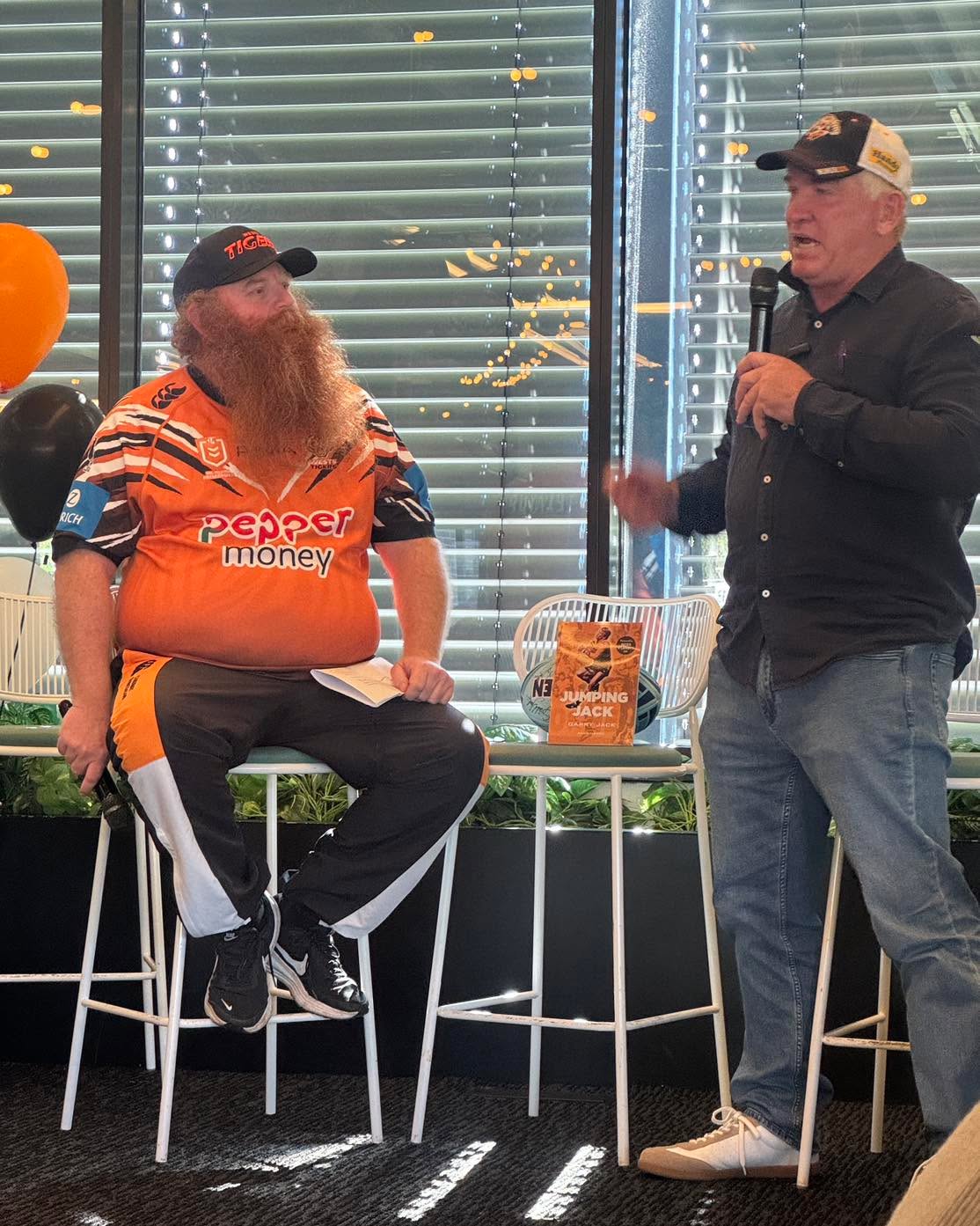 Garry Jack was asked at an #Ambush event with wests.tigers_ supporters whether he had got over the 1989 grand final. 😳🙀😤 In one word…no.
Read more in his book, ‘Jumping Jack’.
#weststigers #balmain #tigers #garryjack