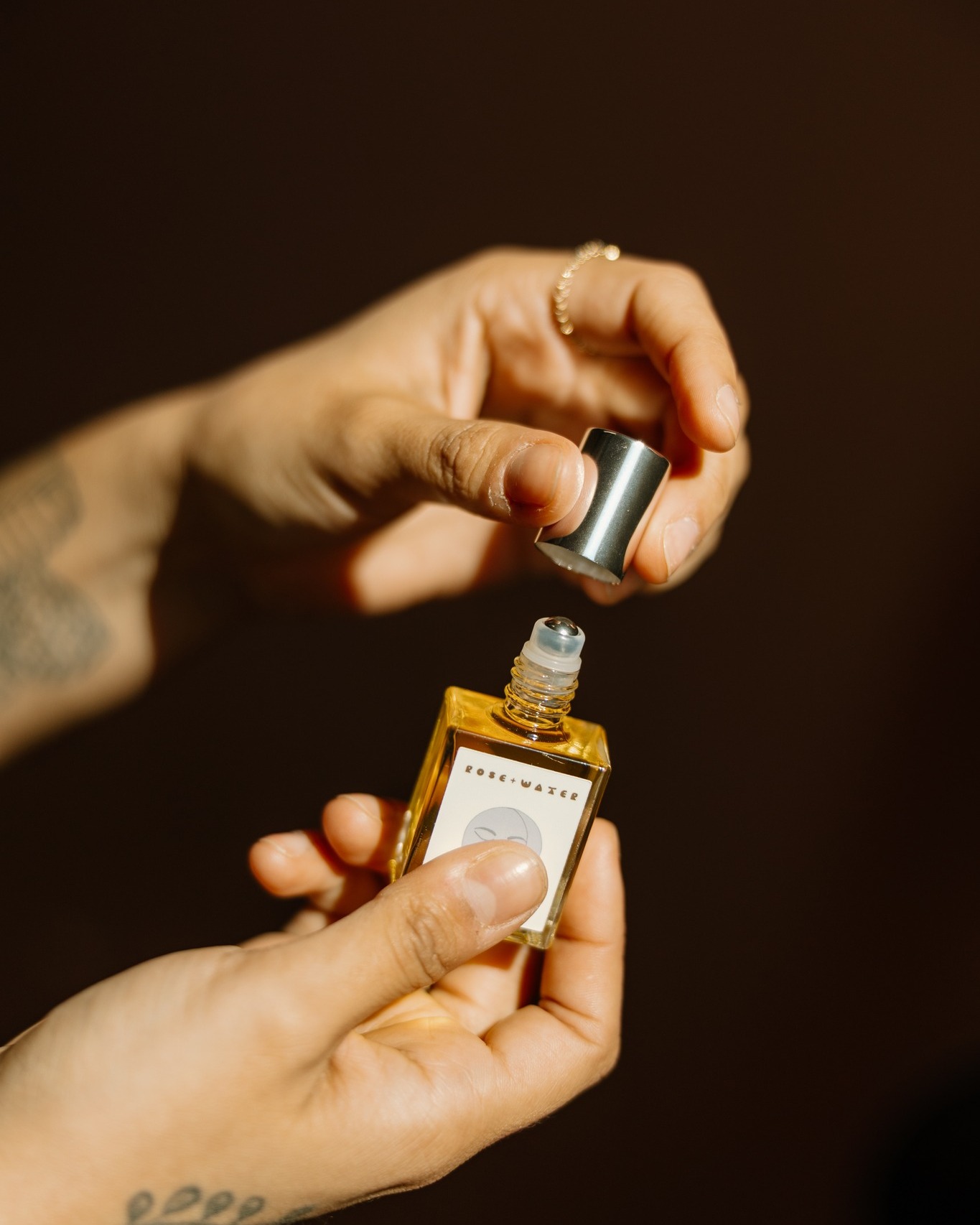 We are now carrying Rose + Water products in the studio! 🌹✨ As a brand that believes in keeping things simple, natural, and intentional, they felt like a perfect fit for us. We are carrying three of their handmade, small batch goodies:
🌿 Wild Mane Hair Growth & Shine Serum
🌿 Quiet Era Botanical Perfume
🌿 Botanical Sanctuary Mist
All natural, no fillers, no preservatives; just the good stuff. Come check them out next time you're in! 🤍
#IndyWomen #IndianapolisBeauty #halfmoonbrow #smallbusiness #BateHendricks #IndySmallBusiness #shopindy #ShopIndyLocal #SupportLocalIndy