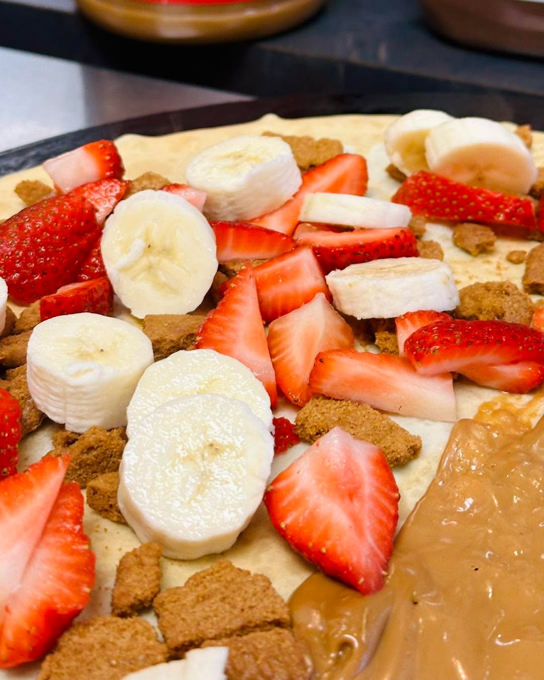 Lifes a picnic with these perfect flavor pairings ๐งบโจ Fill your basket (and your stomach) with our new Roots & Fruits specials this week!
#RenoSparks #foodies #RenoBrunch #SupportLocal #crepesandcoffee