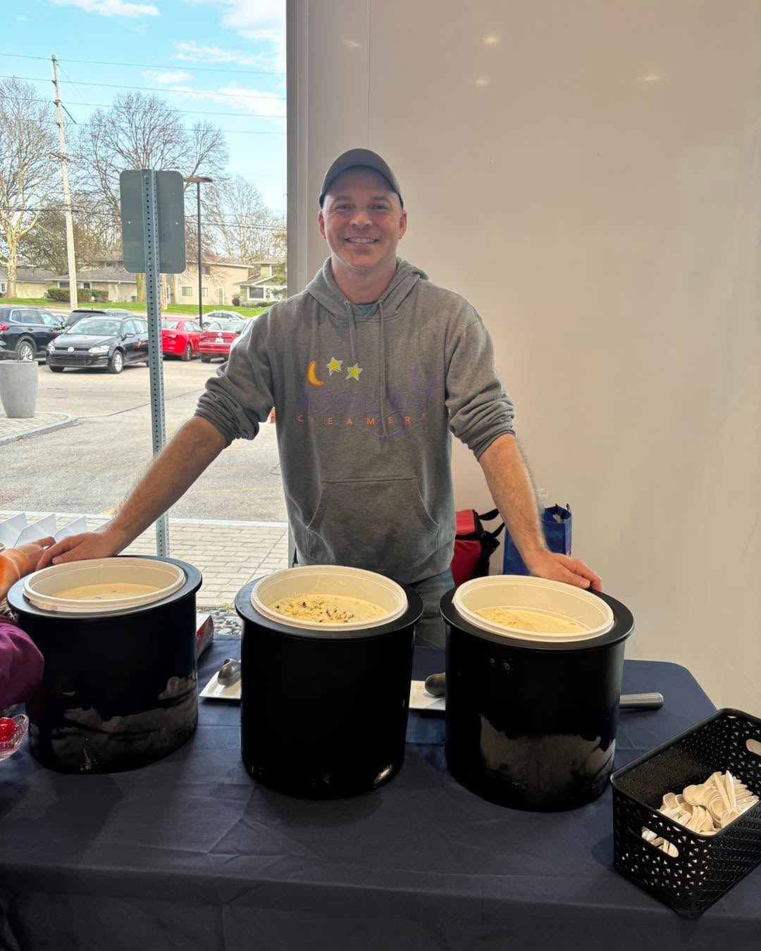 🚨🎉 GUESS WHERE I AM?! 🎉🚨
Ide invited me out to their Sprinkle Party and WOW… this is the place to be today! 🙌🍦🌮
I showed up with the ice cream, they’ve got a taco truck rolling, and the vibes are absolutely off the charts. Good food, great people, and an all-around awesome time!
If you’ve been thinking about getting a new car — or just new-to-you — you might want to make your way over here 👀
📍 333 N. Washington St. E., Rochester, NY
Seriously… amazing people, tons of fun, and plenty of reasons to stop by.