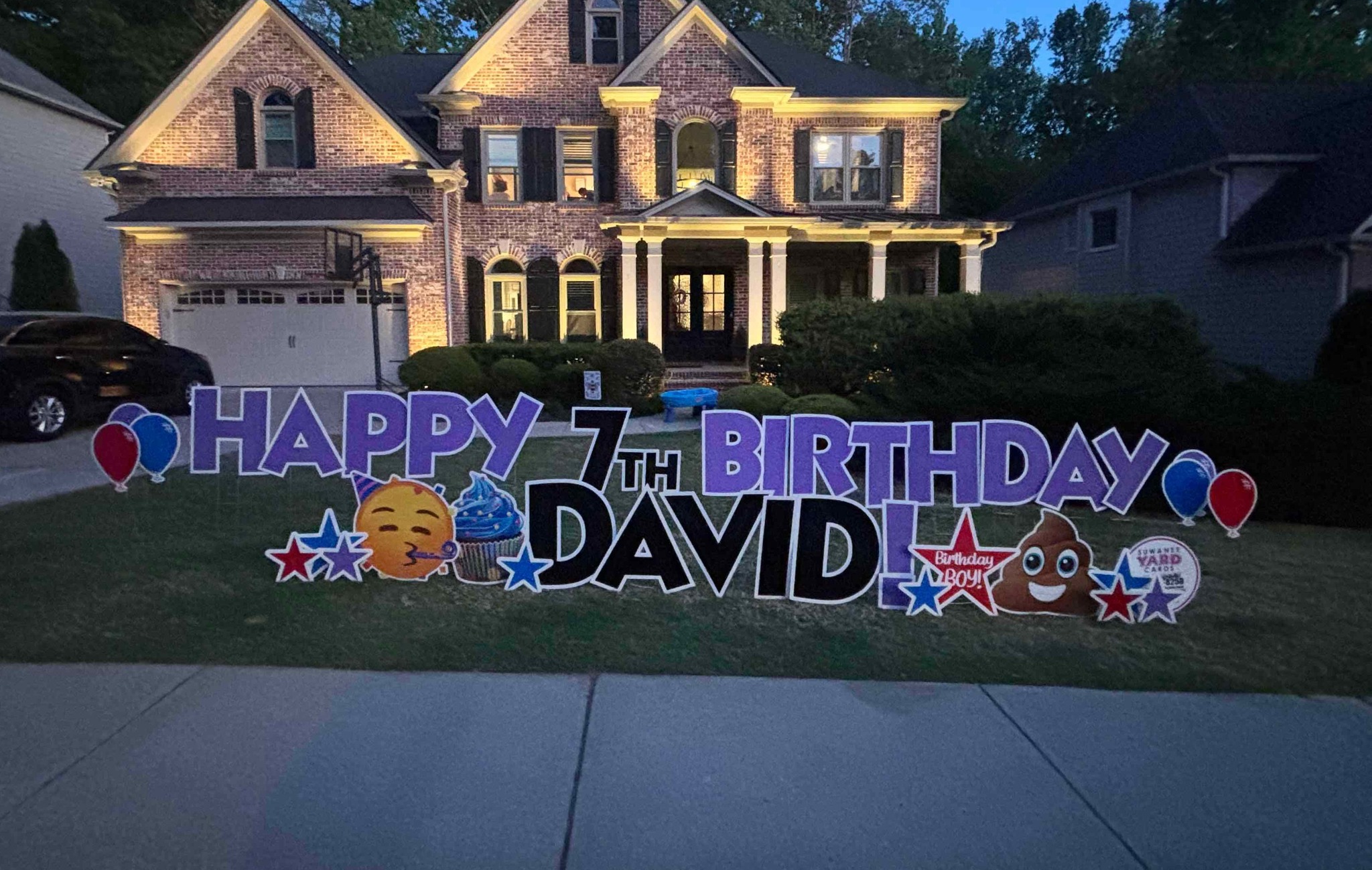 Seven looks awesome on him. We had a blast setting up this fun, colorful birthday display to kick off his special day. Happy 7th Birthday to this cool kid!
#7thBirthday #BirthdayBoy #YardCardMagic #BirthdaySurprise #CelebrateBig #YardCardCelebration #BirthdayVibes #suwaneeyardcards