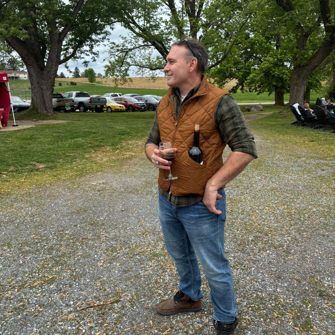 When you need that second hand to shop…
Vendor market, going on now, until 5pm
#shoplocal #shopsmall #shopnow #shoot #ShopTillYouDrop #winery #winerylovers #winerylife