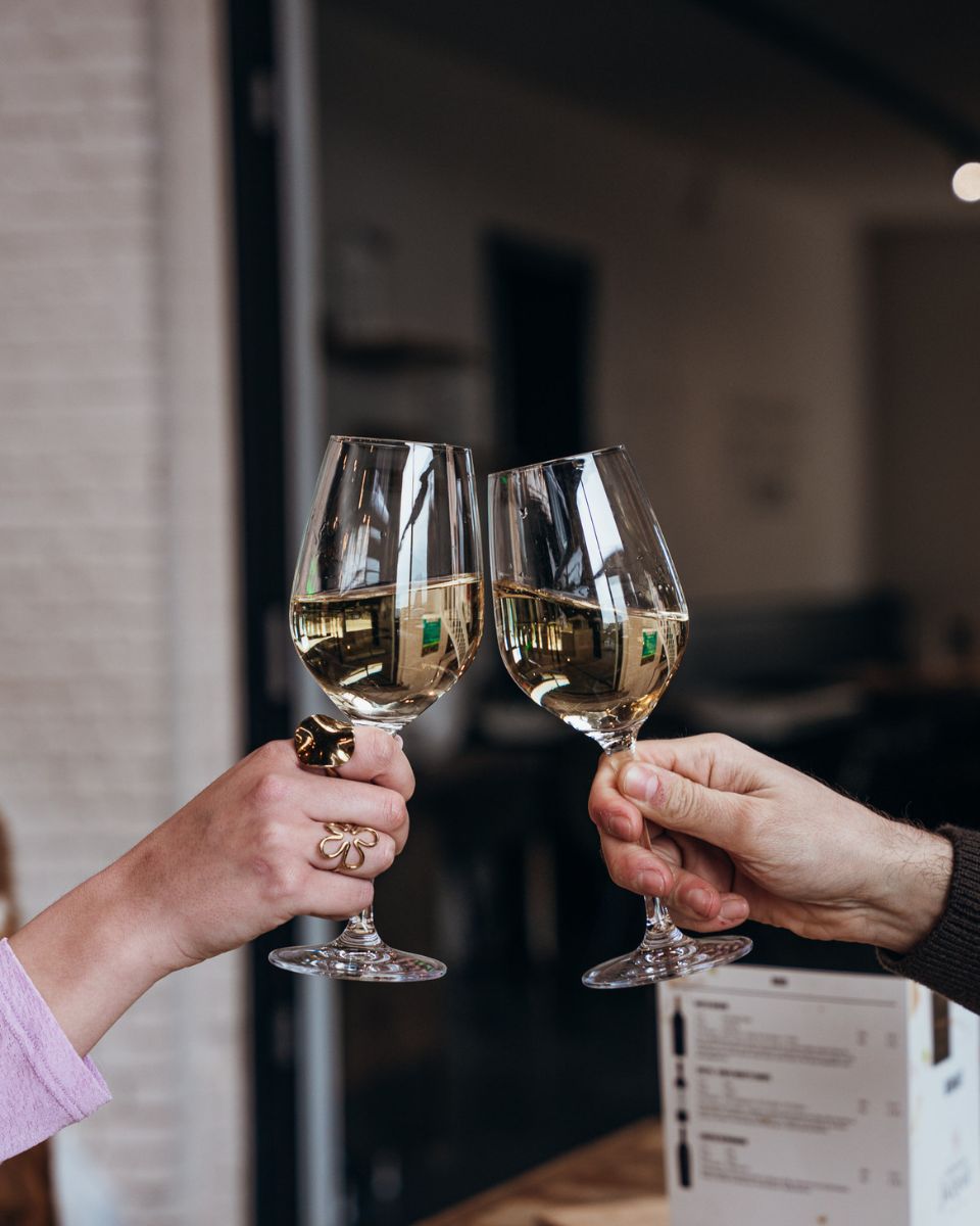 Een kleine reminder voor alle mama’s (en hun fans 😉) 💐
Volgend weekend is het Moederdag!
Reserveer op tijd en vier deze speciale dag bij Weidegeluk, met lekker eten en gezellig samenzijn. 💛
Zien we jullie dit weekend? Reserveer snel via onze website.
