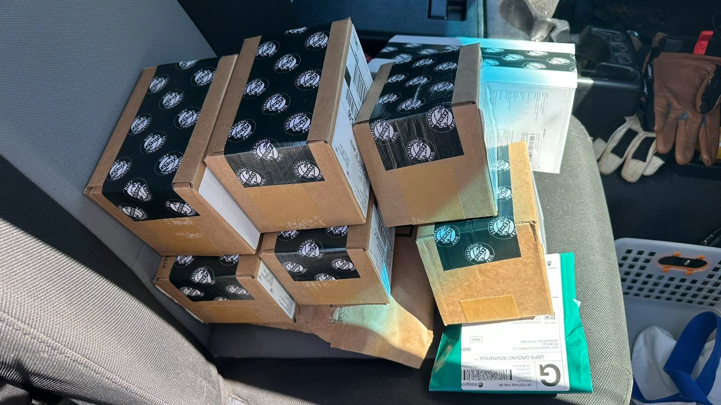 another batch out the door—Germany, UK, Canada, Massachusetts, South Carolina and more.
y’all said “send it.”
appreciate you keeping us busy.
ALICE frames and Hasbro ‘84 packs are about to look dope.
3 days left at intro pricing.
built to support the frame and the pack—not just clamp the two together.
the only system on the market that supports LC2 frames.
how are you running your HasBrackets?
#hasbro #protonpack #hasbroprotonpack #cosplayprops #dirtfarmerindustries