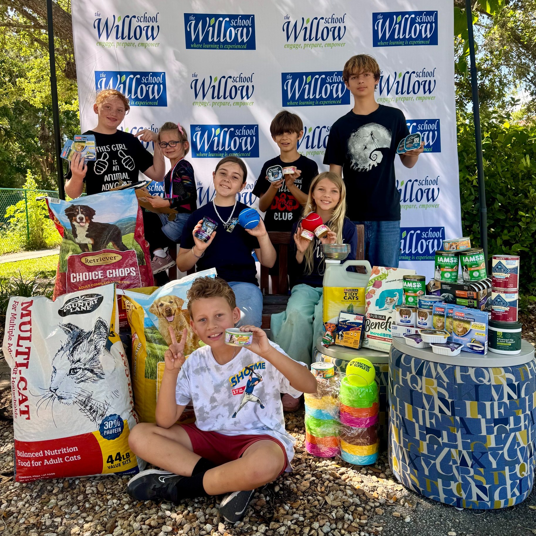 Second year in a row, The Willow School is proud to partner with the @seniorresourceassociation Meals on Wheels program 💛
Our students are delivering more than just meals—they’re sharing kindness and compassion by collecting and donating pet supplies like bowls, kitty litter, flea prevention, and toys. Our tiny school collected over 147 lbs of dog and cat food, along with many cans and additional essentials to support our local senior residents in caring for their beloved furry companions 🐾
Because when we help care for their pets, we’re also helping preserve the comfort, companionship, and unconditional love that means so much.
A heartfelt thank you to Danica David with @classykuts_verobeach @pkpg_pups Dog Grooming and Erin Miller with the @seniorresourceassociation Resource Association for helping us make this meaningful initiative possible for our local senior residents.
Making a difference, one delivery at a time!
