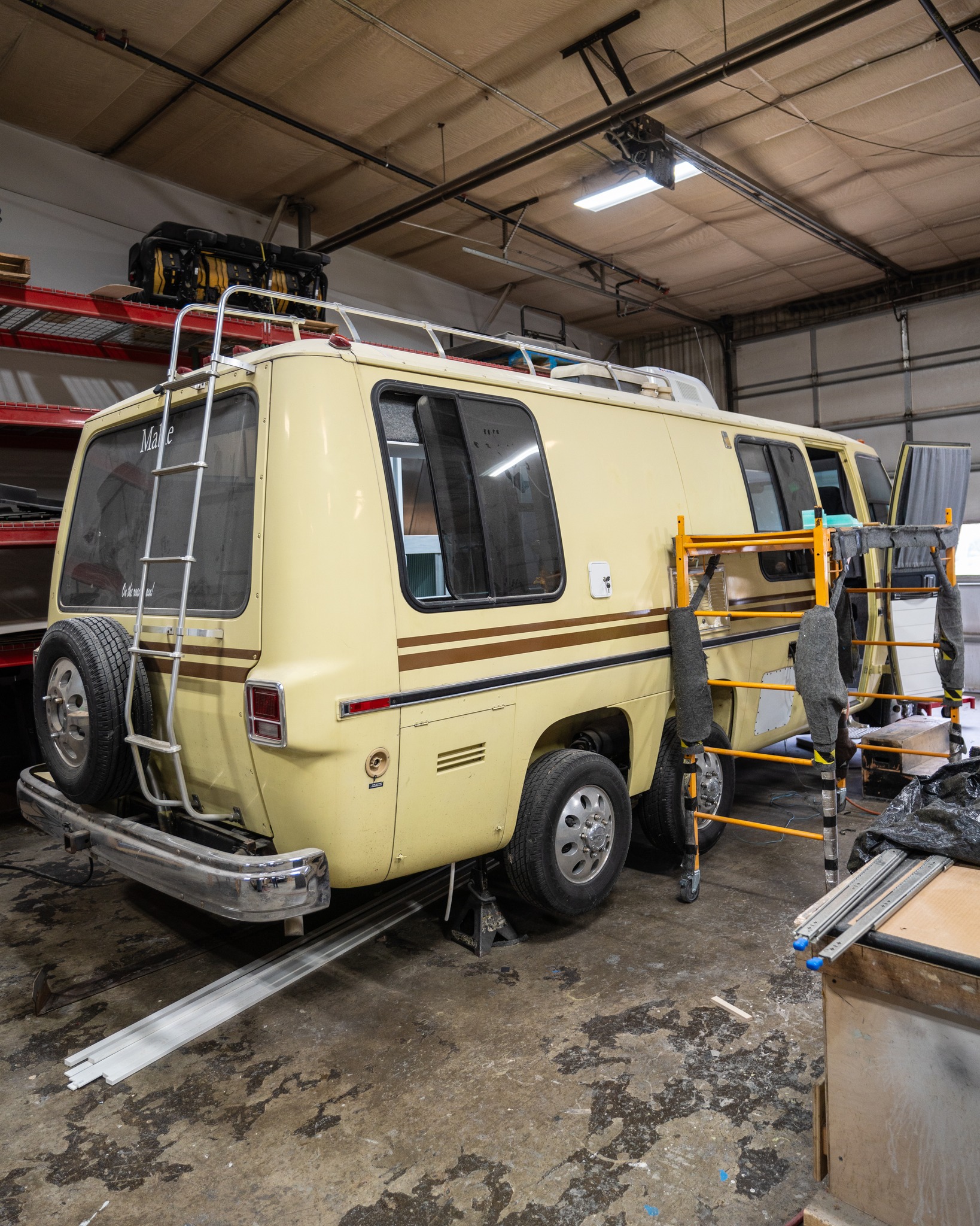 This GMC interior build out is getting close to the finish line. As a custom shop, we love getting creative on these unique builds just as much as we enjoy knocking our van and trailer builds. Visit our website to learn more.
970.699.6000 • coloradocampervan.com
#coloradocampervan #poptop #GMC #gmccamper
#vanconversions #vanbuilders #vanfam #vanlife