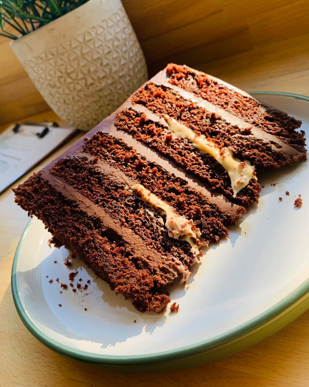 She’s back!!! Our Big Bertha Bogtrotter has made a reappearance & this time with more mojo 🤩 we’ve filled two of her layers with White Choc Salted Caramel Ganache for that extra taste sensation 🤤
It took less than 12hrs for the last one to disappear so if you missed out last time (or need another fix) you’ll need to be quick….
#chocolatefudgecake #vegannewcastle #newcastlefoodiescene #veganmunchies #newcastlefoodies #newcastlevegan #durhamvegan #thetreerooms #veganuk