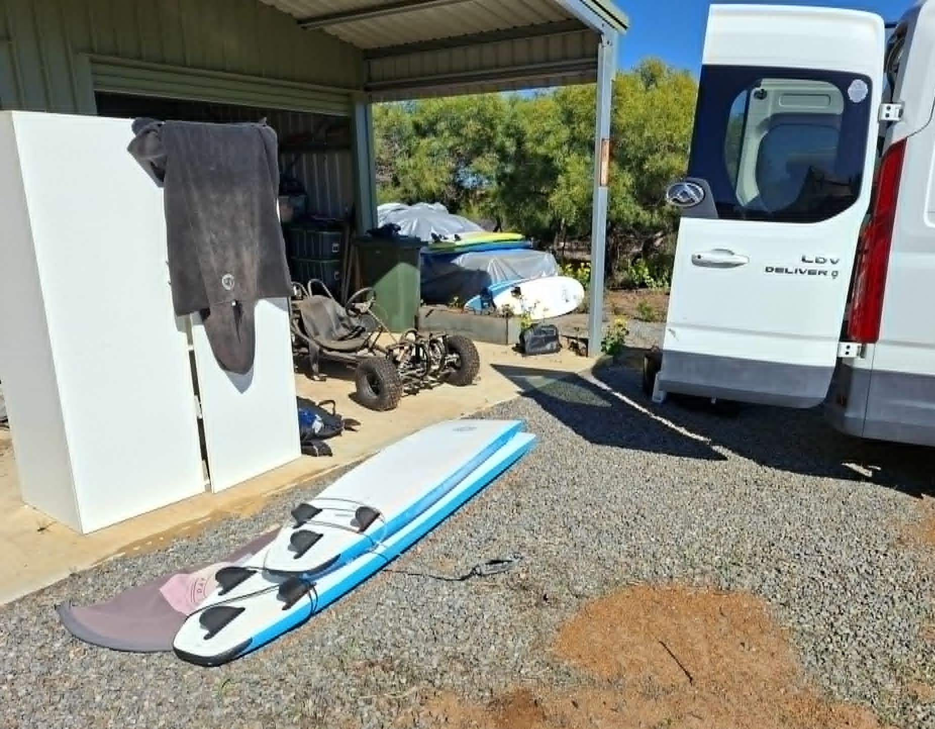 Thanks to the ladies and young ladies coming to tomorrow's GIRLS ONLY SURF DAY. I was inspired to sort out my winter wetsuits and sweep out the entire Surf Van.
Ready to go!
#girlsonlysurfday #surfingwa #roxyaustralia #feelgoodinc #cornersurfshop #aglassydaysurfcoaching
www.aglassyday.au
M. 0447 212 010