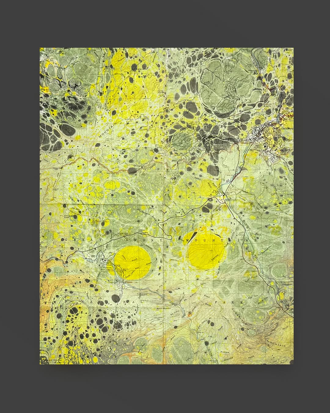“WEAR COVE” 27” x 22”, marbling on vintage topo map
Please join me Saturday, June 13th, 4-6pm for the opening of this show! “The Mountains are Calling and I Must Color Them” Pink Dog Gallery, 348 Depot St, Asheville
#marblingartexhibition
#MountainHomeFineArt
#ContemporaryFineArt
#TopoMapArt
#meettheartist2026