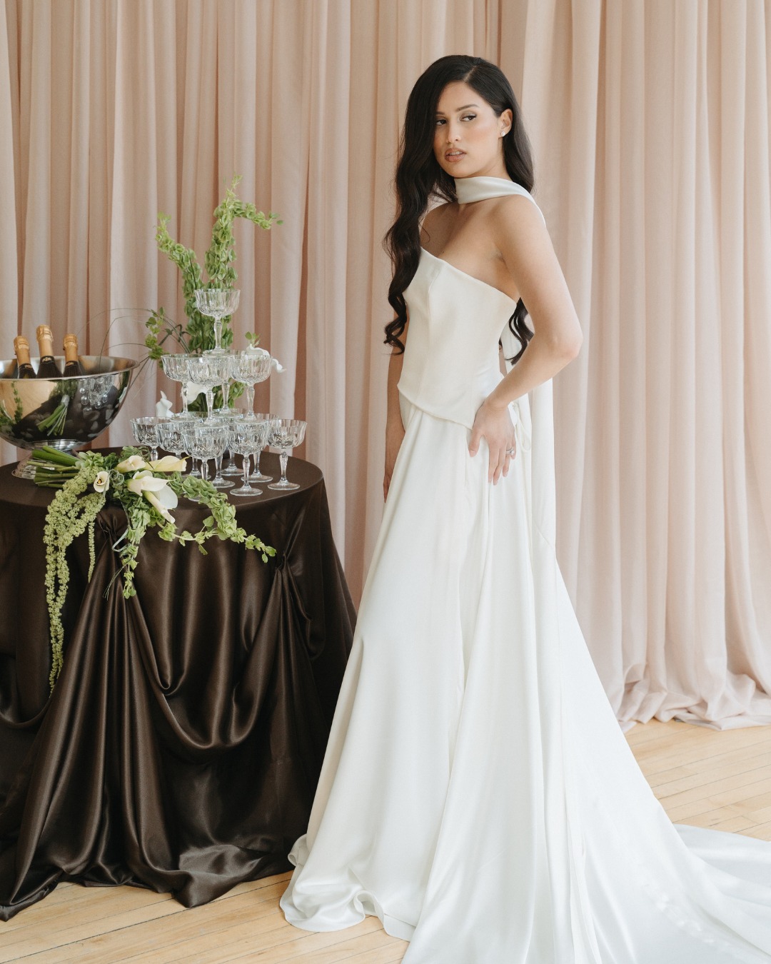 A closer look at some of our favourite details from this wedding shoot led by @triciabachewichevents and @brooke.mos. 🕊️
See any rentals pieces that catch your eye? Visit our website to see what else is available for rent! 🤍
______________________________________________
VENDORS:
Event planner: @triciabachewichevents
Photographer: @brooke.mos
Rentals: @collectiverentals_
Photography education: @stayclose.ca
Venue: @theharlowexchange
Make-up: @madebeautyco
Hair: @brittany.hair.design
Suit: @ephapparel
Jewelry: @mokadajewelry
Linens: @plannedperfectly
Florist: @prairiecreativefloral
Bakery: @sugarandsaltbakeshoppe
Stationery: @asaryepaperie
Bridal gown: @lovenotebride
Models: @panachemanagement @meg.bohemm @logan_rudyy
_____________________________________________
#weddinginspiration #weddingstyledshoot #weddingvendors #eventrentals #bridalinspiration
wedding styled shoot winnipeg, winnipeg wedding vendors, winnipeg wedding inspiration, modern wedding decor winnipeg, luxury wedding details, bridal inspiration shoot, wedding planning inspiration, collective event rentals, wedding decor rentals