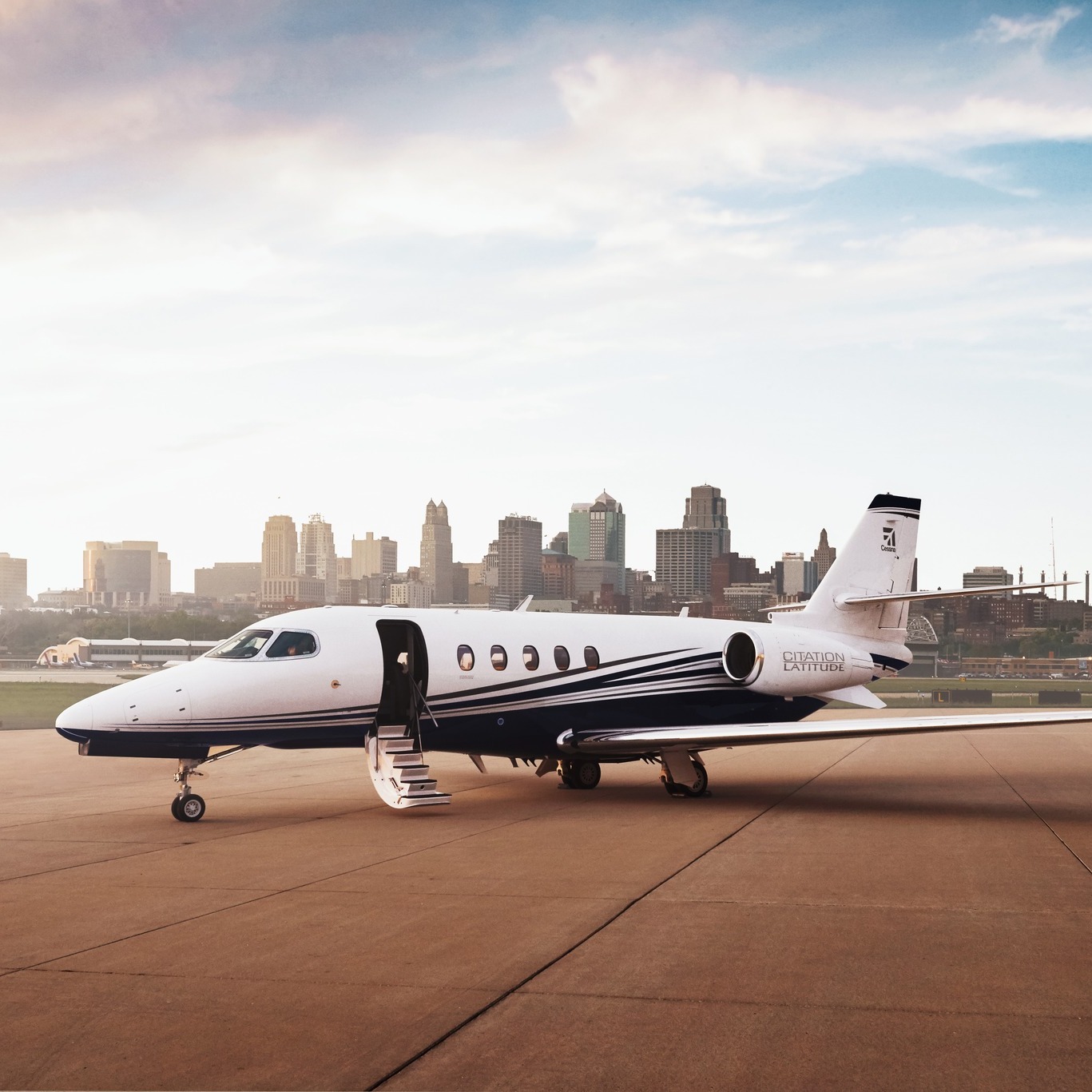 Whoās ready for a summer of football? ā½ļø
The FIFA World Cup lands across the US, Canada and Mexico in just over a month. Nowās the time to get your charter flights sorted.
Link in bio.
Image courtesy of Textron Aviation.
#365Aviation #WorldCup2026 #PrivateJetCharter #PrivateJet #CitationLatitude
