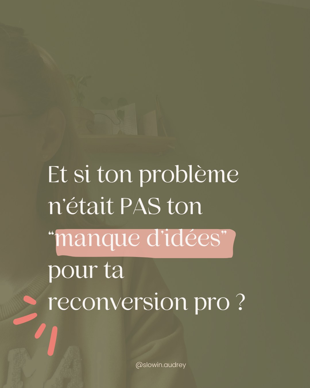 OUI, il y a une énorme différence entre chercher un métier qui te plait….et comprendre ce que tu rejoues inconsciemment dans ta façon de chercher ta voie.
Parce que tant que tu restes bloqué.e sur “la bonne idée métier”, tu risques de tourner en boucle :
♾️ à refaire des tests aux résultats hasardeux
♾️ à chercher la fiche métier idéale
♾️ à croire que le problème c’est que tu ne sais pas quoi faire d’autre
Alors que parfois (souvent), le blocage est ailleurs.
Dans ce que tu t’autorises.
Dans ce que tu considères comme “raisonnable”.
Dans le rôle que t’as appris à jouer depuis longtemps.
Et certaines personnes ne cherchent pas un métier.
Elles cherchent inconsciemment à être aimées, validées, rassurées.
La reconversion professionnelle, ce n’est pas juste trouver un nouveau travail.
C’est apprendre à distinguer ce que TU veux….de ce qu’on t’a appris à vouloir.
Alors avant de perdre du temps à refaire un énième test métier, relis ce post 🧡