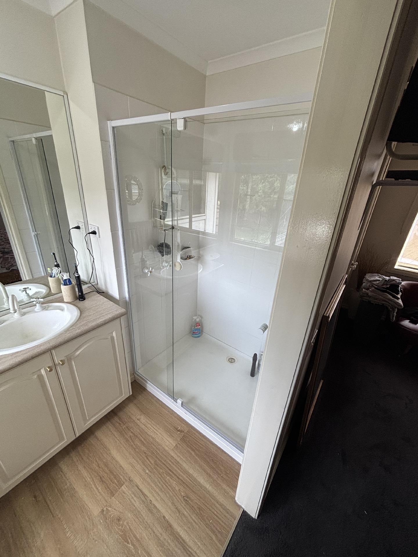 Upgrade your bathroom with a DIY Shower Screen Kit — ordered online with ease.
#HomeRenovation #DIYHomeProjects #MelbourneShowerScreens