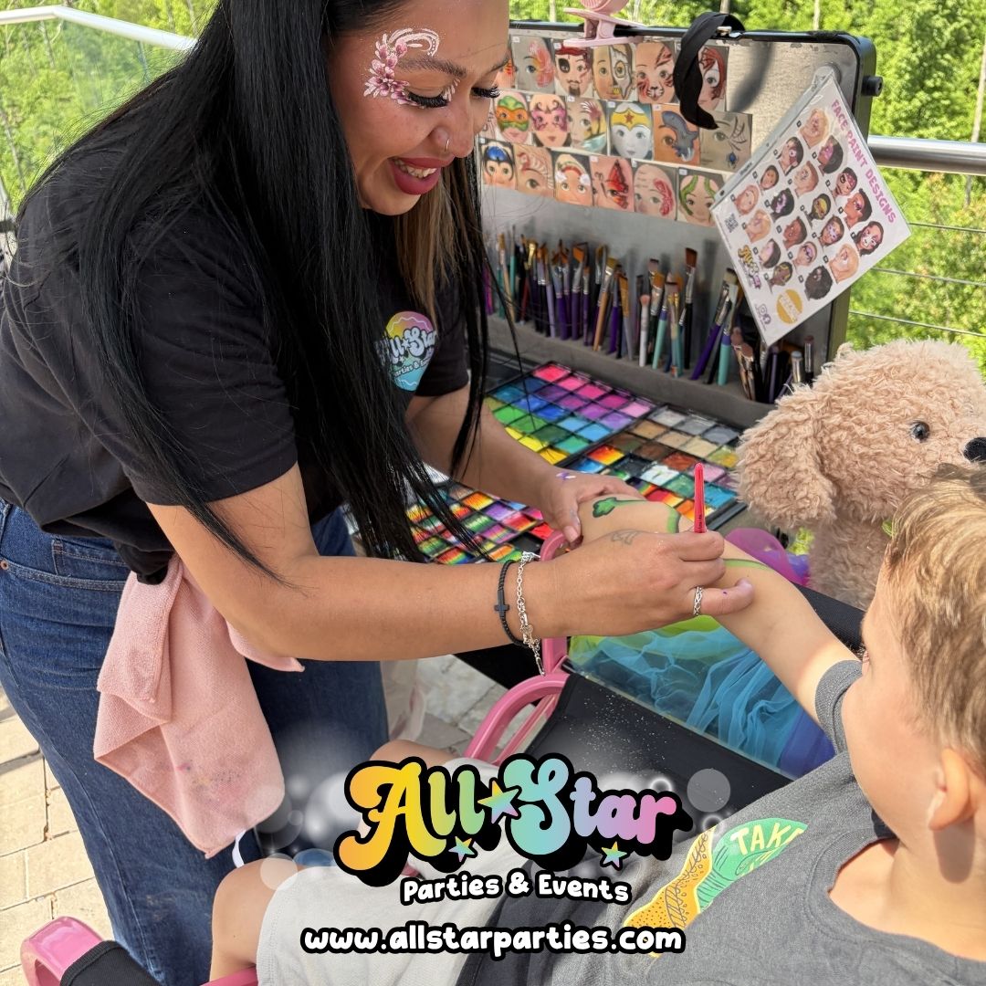 Tiny faces. BIG transformations 🎨✨
Our artists love bringing creative designs to life and making every guest feel like the star of the day. 💫
What’s your go-to face paint request? 🦋🐯🦄⚡
#FacePainter #AllStarParties #EventEntertainment #KidsEvents #FestivalFun #SummerEvents