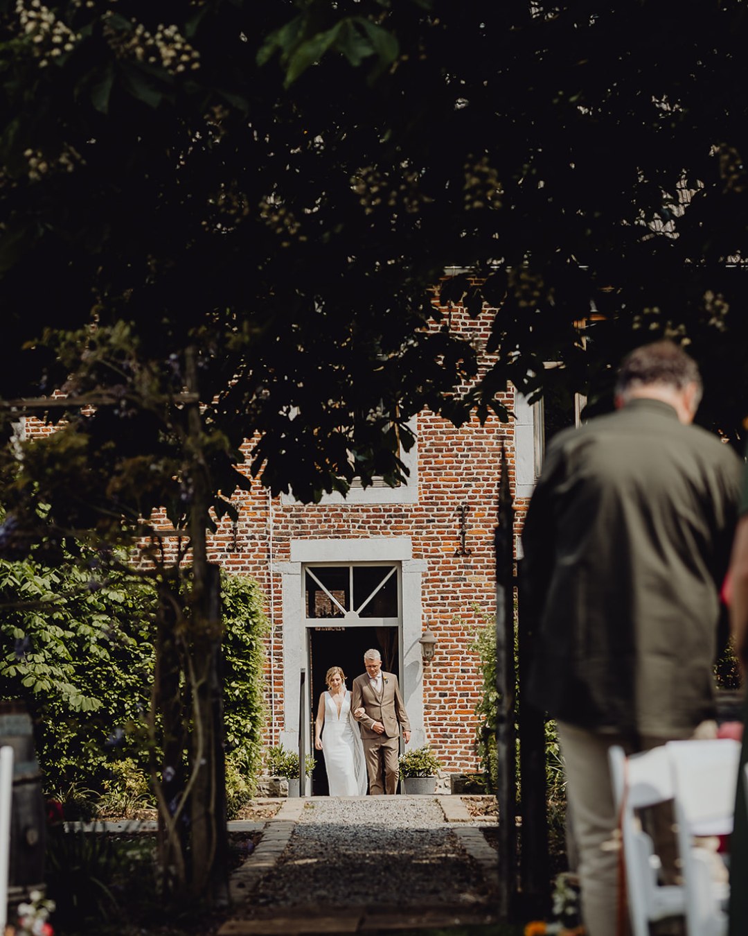 Bij het Goed Van Gothem vieren jullie de mooiste dag van jullie leven in een charmante vierkantshoeve, omringd door groen en rust. 💍
Geniet zorgeloos van elk moment, terwijl wij achter de schermen alles tot in de puntjes verzorgen. 🫶🏼
📷 Mary Shoots People
#trouwfeest #evenement #kachetvenue #glamping