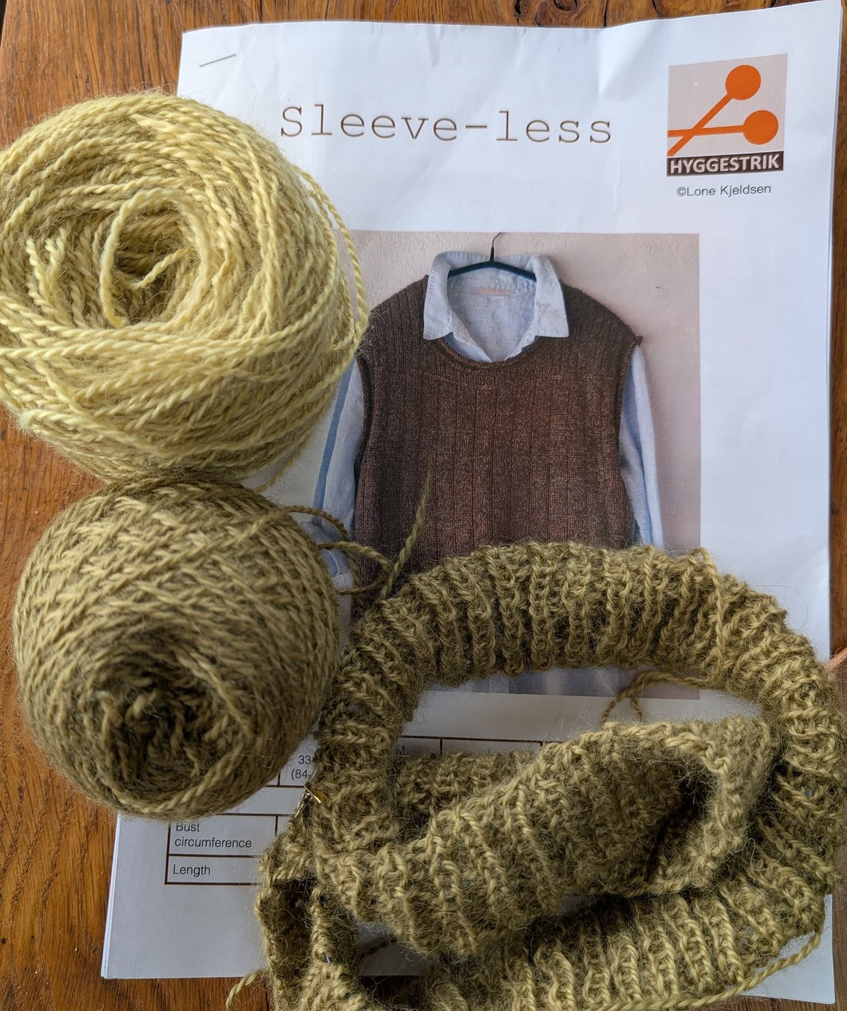 This is my latest knitting project! I'm using two shades of worsted spun Leicester Longwool DK that I dyed with nettles a few weeks back. It's proving lovely to knit with. I'm knitting the rib and the top yoke in the darker shade with the lighter shade for the main body.
I will be natural dyeing more of the Leicester Longwool DK so look out for updates. And if you can't wait to try out this fab yarn, the natural cream is gorgeous too!
#knitting #loveyarn #craftingismytherapy #handmade #farmtoyarn #woolfibre #britishwool #leicesterlongwool #rarebreedsheep #naturaldyes