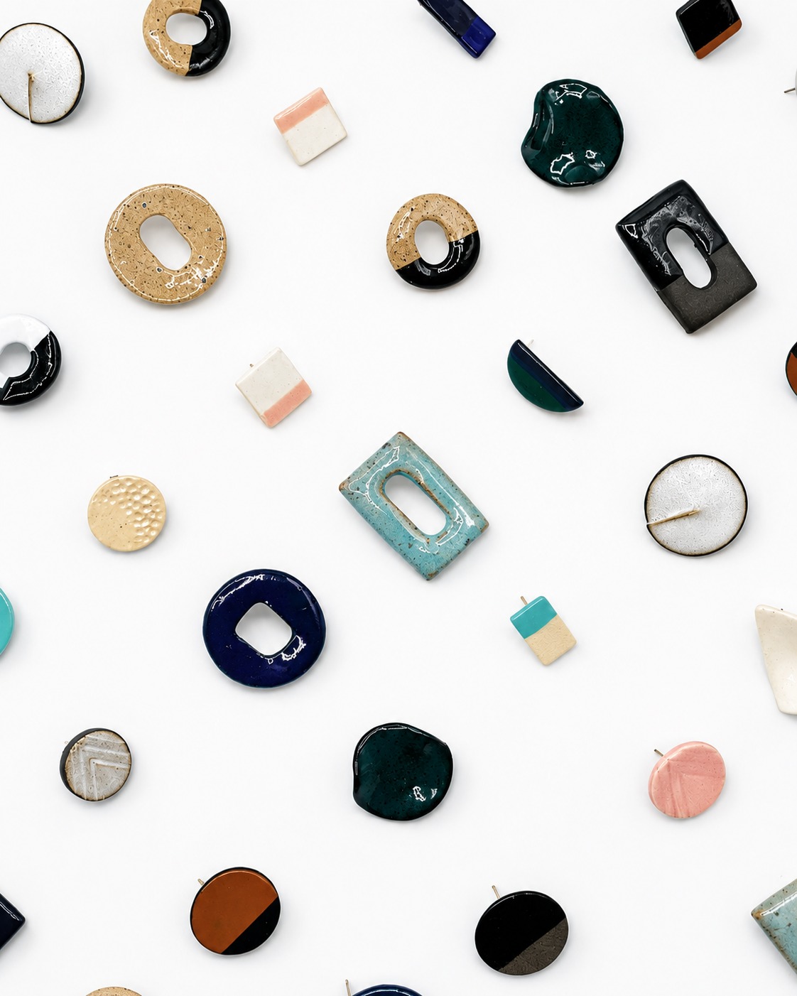 Céramique Collection.
Geometric shapes, soft contrasts and refined textures inspired by art, colour and contemporary design.
Statement pieces in unexpected materials — designed to stand out quietly.
#ornamentalco #ceramiquecollection #statementjewellery #modernjewellery #geometricjewelry #contemporaryjewellery #architecturaljewelry #minimalstyle #editorialstyle #wearableart #colourpalette #quietluxury #fashionaccessories #designinspiration #minimaljewelry