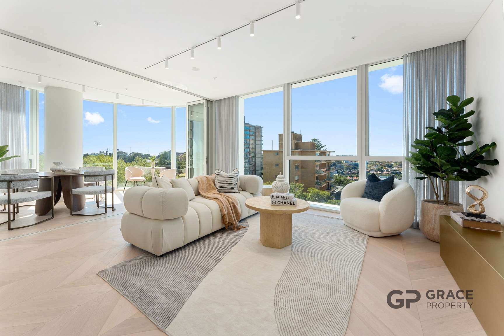 🏙️ For Lease | Luxury Harbour Living in North Sydney ✨
Experience elevated living in the iconic Aura development, where breathtaking Sydney Harbour and Opera House views meet refined contemporary design.
This exceptional residence offers sun-drenched interiors, expansive living spaces, premium Gaggenau appliances, smart home features, and access to world-class amenities including a concierge, indoor pool, spa, gym, and panoramic sky deck.
Perfectly positioned beside Victoria Cross Metro and moments from cafés, dining, and shopping, this home delivers the ultimate blend of luxury, lifestyle, and convenience.
Looking to lease your property? Grace Property combines premium presentation, strategic marketing, and proactive management to achieve outstanding results.
#ForLease #GraceProperty #LuxuryLiving #HarbourViews #SydneyRealEstate #LeaseWithConfidence #PropertyManagement