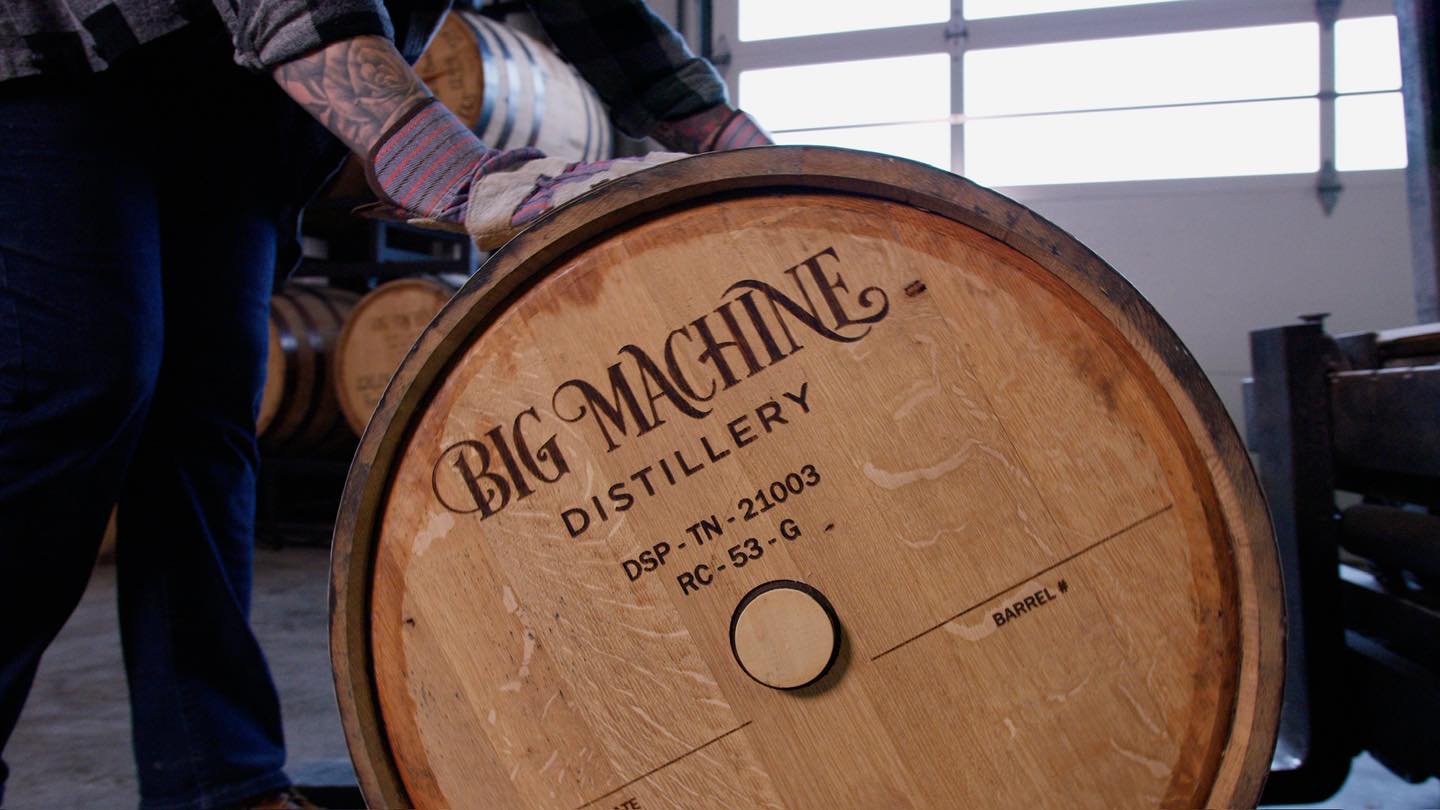 Did you know Big Machine has 3…yes 3, locations?
Offering everything from immersive distillery tours and whiskey workshops to live music and brunch!
Make sure you stop into atleast one of the locations to get a stamp & pokerchip to continue working on that Whiskey Passport! 🥃
📍Downtown Nashville
📍Lynnville, TN
📍Berry Hill, TN
#WhiskeyTrail #TNWhiskeyTrail #TnWhiskeyTrailHead #Tennessee