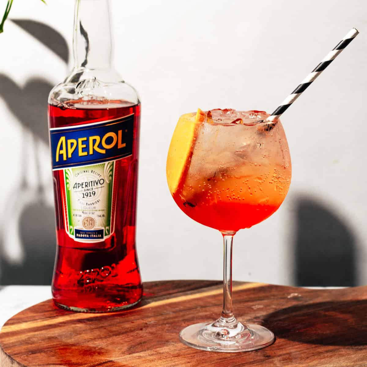Aperol Spritz anyone? or maybe a Prosecco? did you know it's Buy One! Get One free from 4 -6 from Monday to Thursday ! #aperolspritz