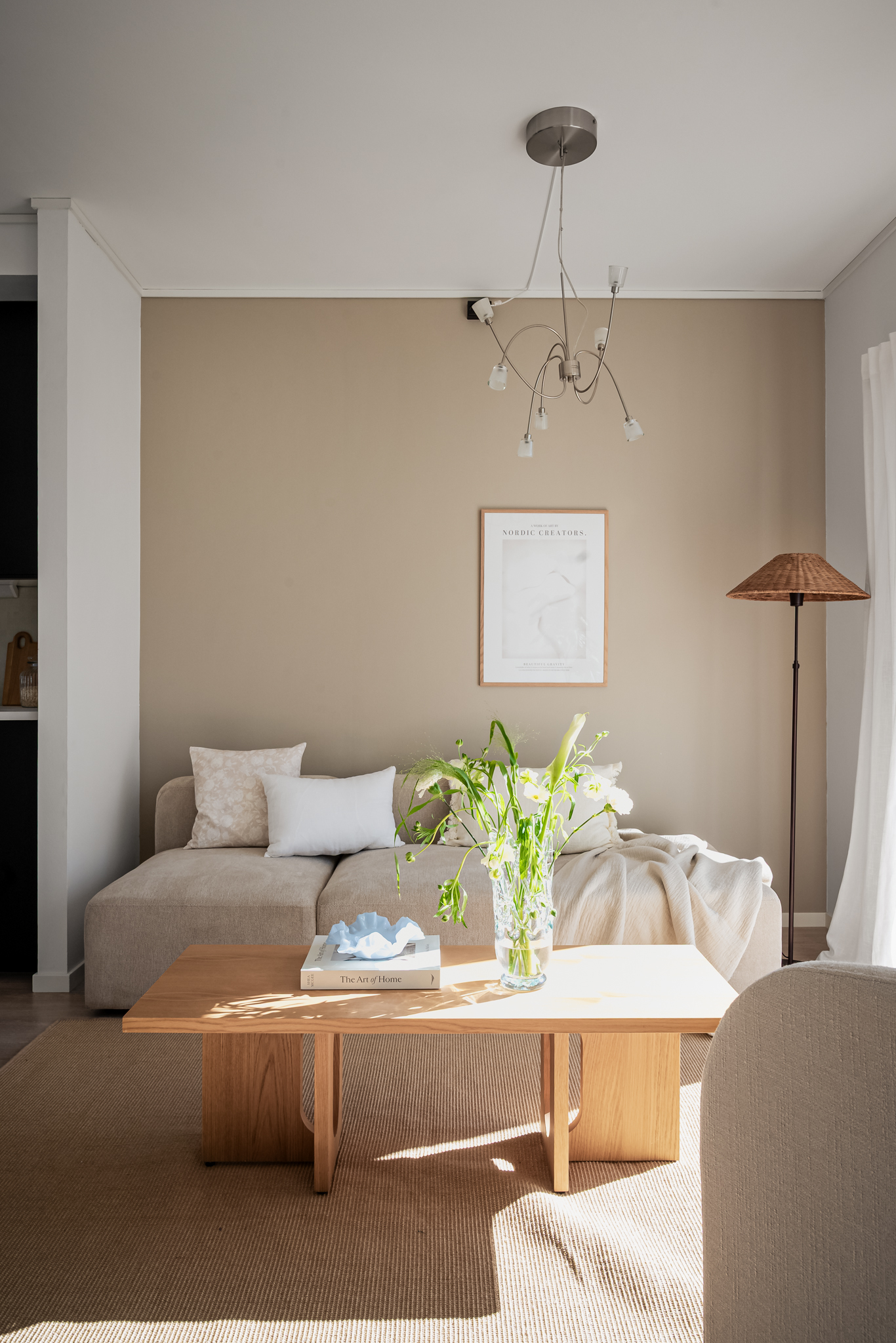 "Kongevein, Porsgrunn Norge.
Fotad av @lonnefoto
Redigerad av @chimli.se
#bostadsfotograf #porsgrunn #mäklarfotograf #interiorphotography #retusch #fastighetsfoto #interiordesign #scandinavianinterior #inredningsinspiration #homedecor #drömhem #interiorinspo #nordichome #interiörfoto #interiör #inredningsdetaljer #homestyling #interiordetails #homeinspo #realestatephotography #bostadsfotografporsgrunn #norrland #fastighetsfotograf #inredningsdesign #heminredning"