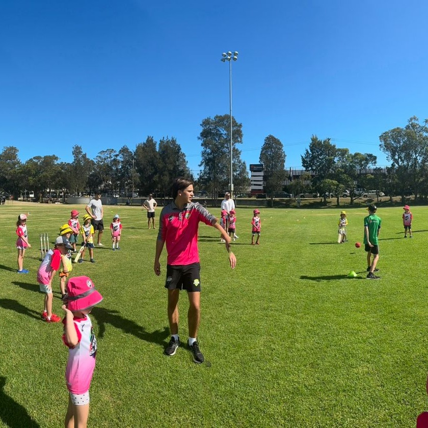 🏏 Cricket Blast 2026 registrations are officially OPEN!
Sign your little one up before June 30 and save $30 with our Early Bird offer:
✅ Skills Program — $90 (normally $120)
✅ Blast Comp — $100 (normally $130)
Sessions kick off October 17 at Warriewood Sports Field.
Friday afternoons 4:45–5:45pm | Saturday mornings from 8:30am
Every registered player receives a Woolworths Cricket Blast pack (shirt, hat + gear), and your child gets to pick their favourite BBL team colour! 🩷💛
Register now 👉 https://www.playhq.com/cricket-australia/register/3789e7
#CricketBlast #PeninsulaCricket #NorthernBeaches #KidsSport #Warriewood