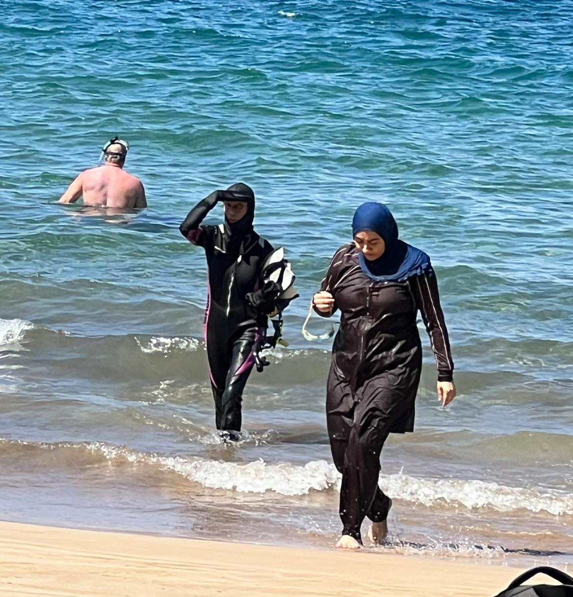 I always wonder how women from Islamic countries cope with the bare bottoms on the beach. They’re hard to miss!!
