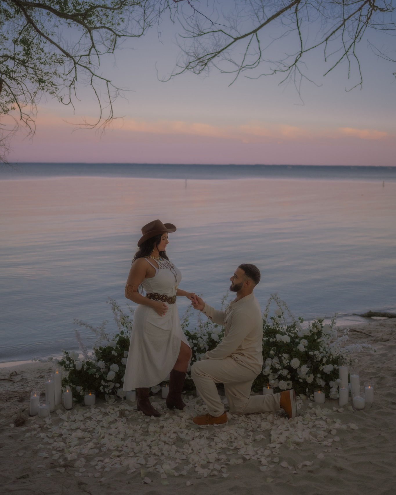 Toronto sunsets. Candlelight. Fresh petals. The perfect "yes." 🤍
This dreamy beach proposal was designed for a couple who wanted something intimate, romantic, and completely unforgettable.
We take care of everything; from planning, setup, to florals, candles, and those special details that transform a beautiful moment into a lifelong memory.
All you have to do is show up and ask the question 🥰
Decor & Planning @picnicexp
Photographer @hasaankhalidphotography
#beachproposal #torontoproposal #proposaldecor #luxuryproposal