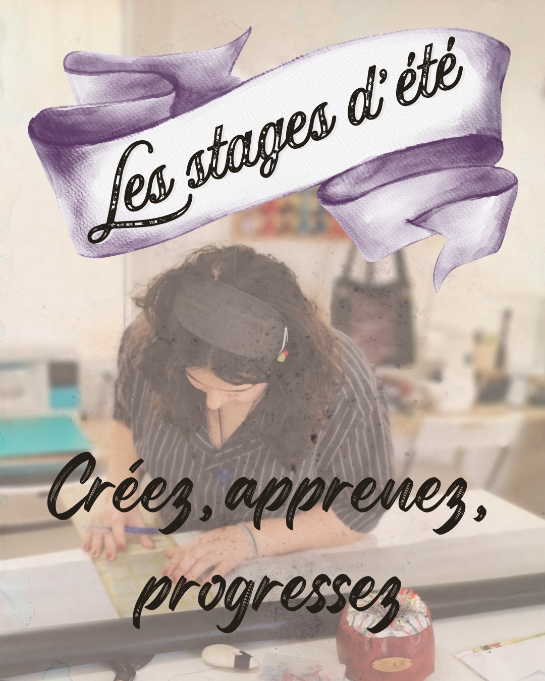☀️ Les stages couture de l'été arrivent à l'atelier ! ✂️🧵
Que ce soit pour découvrir la couture ou réaliser un vrai projet, les stages d'été sont de retour chez New Victorian Couture !
✨ Au programme :
🧵 Atelier initiation 8-12 ans
Découverte de la machine à coudre et réalisation d'une première pochette couture.
👜 Stage création 8-12 ans
Réalisation d'un petit sac bandoulière spécialement conçu pour les stages d'été.
👘 Stage création 12+
Confection d'un kimono léger et confortable, idéal pour la saison.
💜 Petit groupe
💜 Matériel fourni
💜 Ambiance conviviale et accompagnement personnalisé
Parce qu'apprendre la couture, c'est encore plus agréable quand on repart avec une création dont on est fier(e) ! ✨
💬 Quel projet vous plaît le plus : la pochette, le sac bandoulière ou le kimono ?
Les places étant limitées, les réservations sont déjà ouvertes.
📍 New Victorian Couture – Six-Fours-les-Plages
📲 Réservation en ligne sur le site
#couture #stagecouture #coutureenfant #coutureado #ateliercouture #vacancescreatives #sixfourslesplages #newvictoriancouture #apprendrelacouture #couturedebutant
