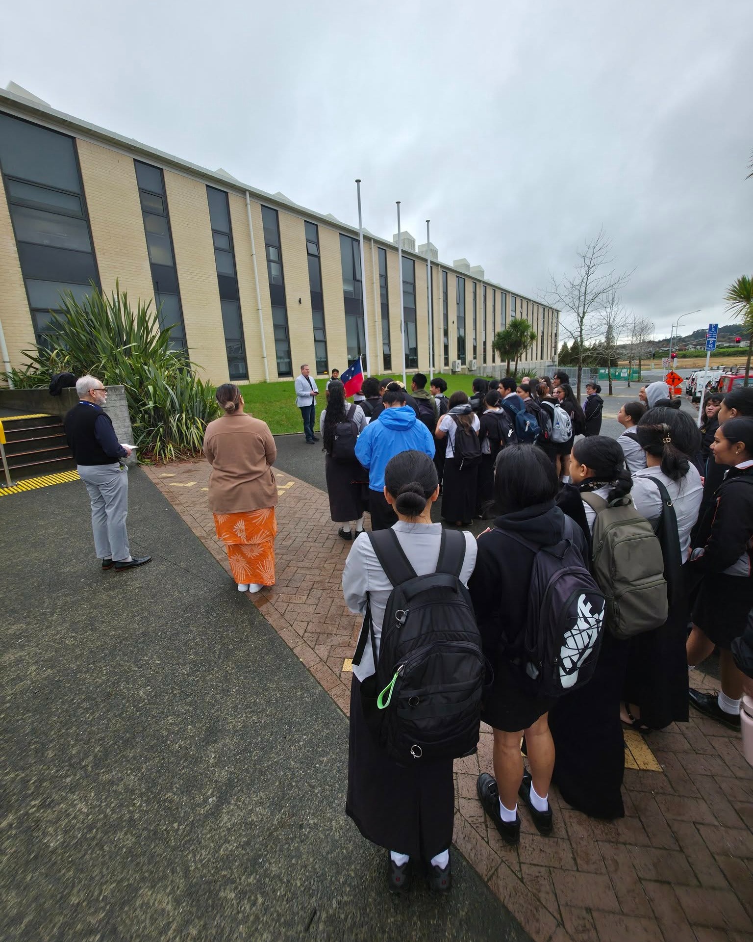 Celebrating Samoan Language Week 🇼🇸✨
This morning, our school community came together for a special flag-raising ceremony to mark the beginning of Samoan Language Week | Vaiaso o le Gagana Samoa.
It was a proud and beautiful moment as the Samoan flag was raised, honouring the rich culture, language and heritage that deeply enriches our college. A huge thank you to the staff and students who helped lead the ceremony and share their traditions with us all.
Mālō lava le fesoasoani to everyone involved!