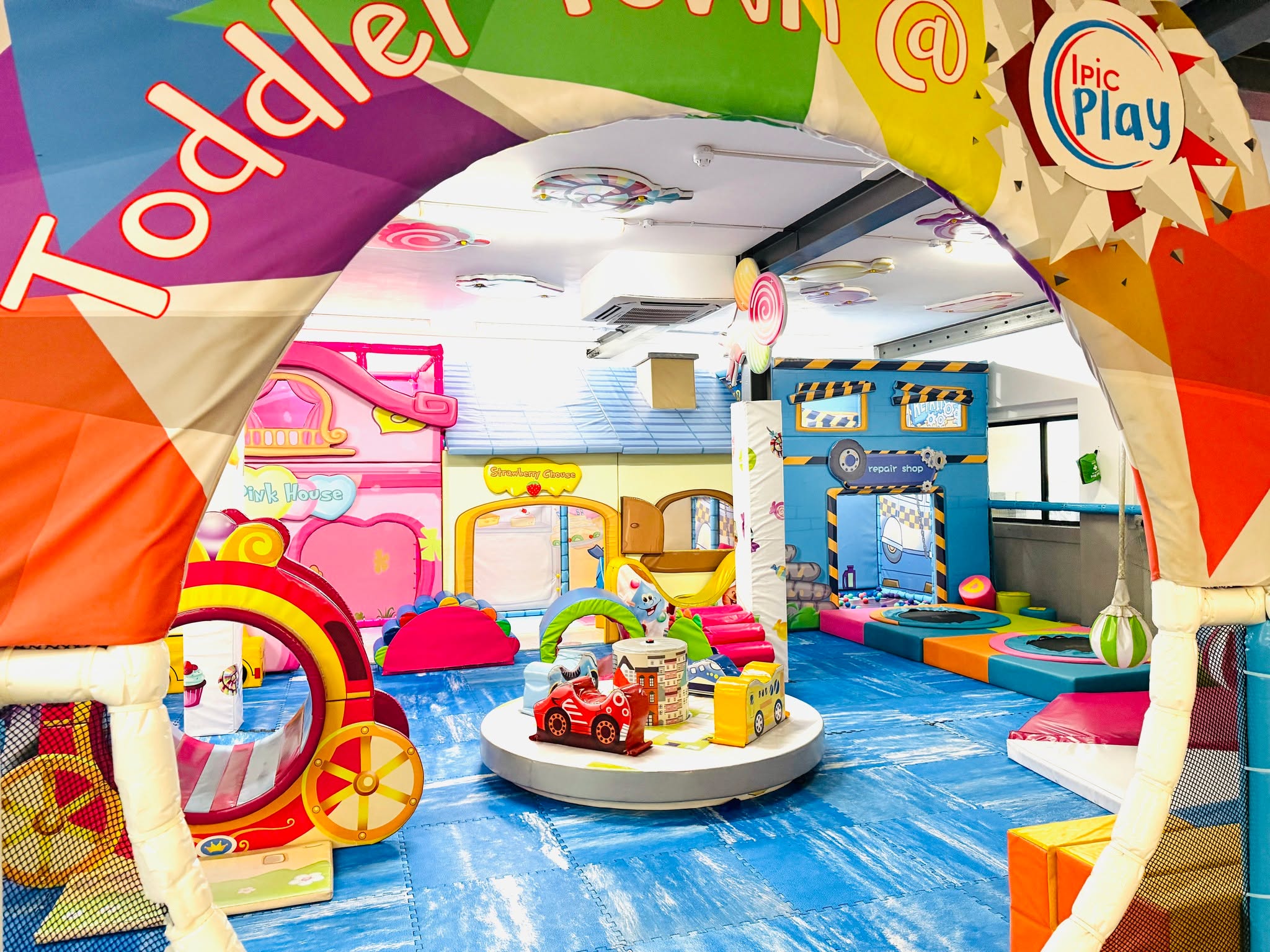 Big adventures start small! 🌈✨ Our toddler area at Ipic Play is the perfect place for little ones to explore, play, and make happy memories.
#IpicPlay #ToddlerFun #LittleAdventures