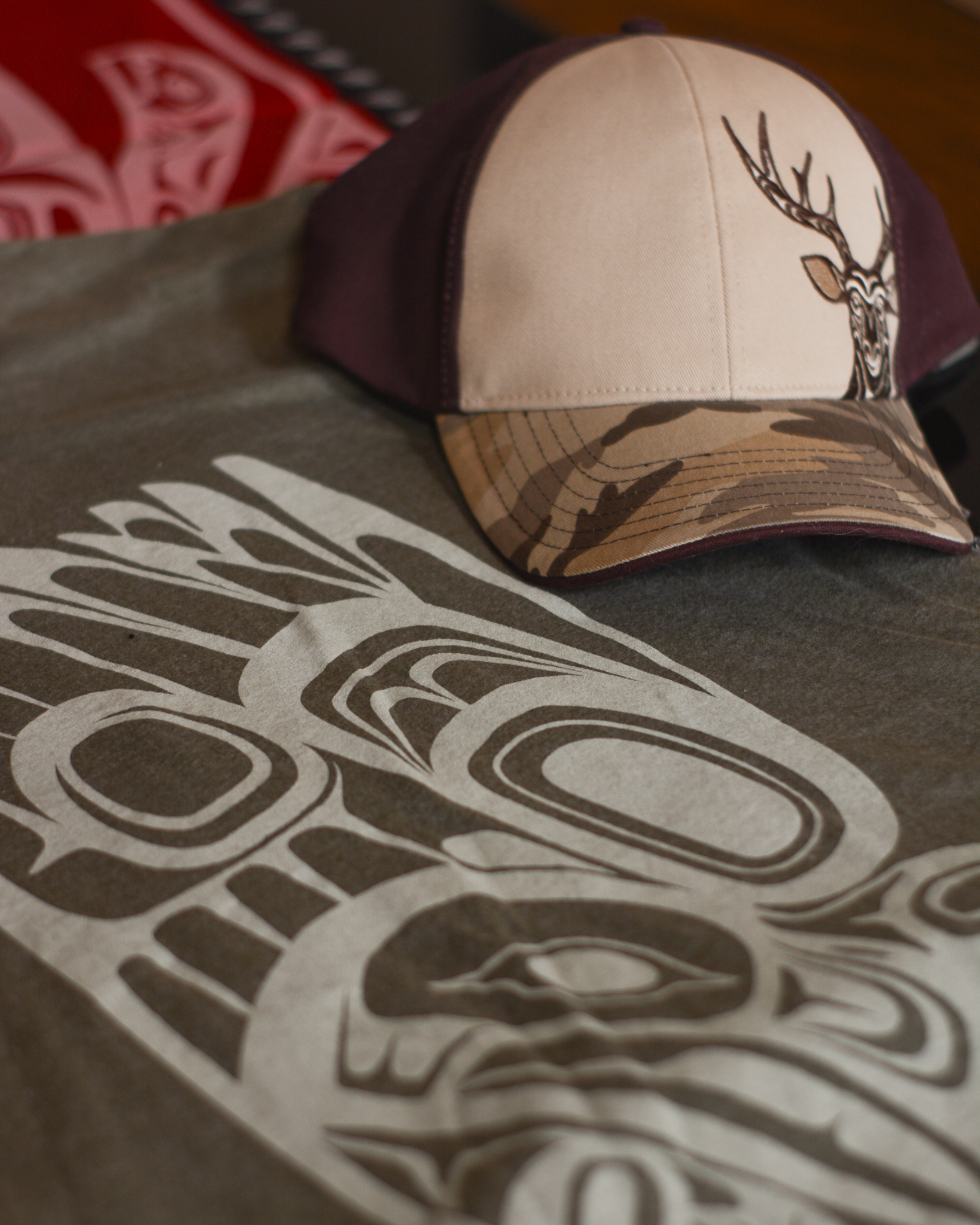 Looking for a gift? Forgot your water bottle? We've got you sorted. We've discounted our t-shirts, hoodies and more, and are offering 2 for $25 on adult tees and hats!
Supplies are limited so swing by or give us a call to secure your items. We even have a limited supply of Mowgli magnets 👀😸