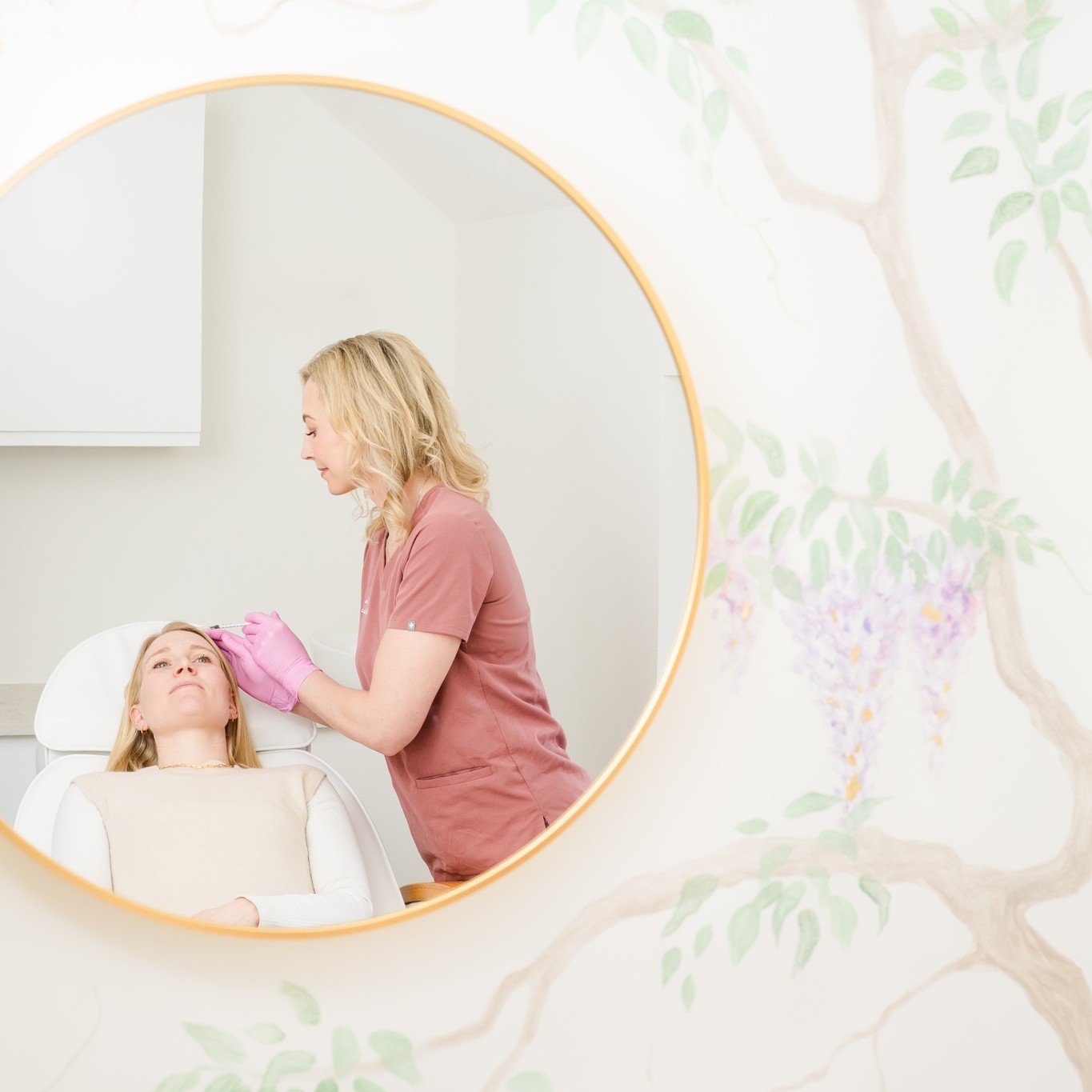 The phrase non-surgical facelift is used a lot in aesthetics, but what does it actually mean at Simply Skin Clinic?
It is not a single treatment. It is a carefully designed programme of complementary treatments combined to address multiple signs of facial ageing simultaneously.
Dr Emma and Ruthie designs each programme individually. A typical approach might combine skin boosters to improve overall skin quality and hydration, dermal filler to restore volume lost in the cheeks, temples or jawline, anti-wrinkle injections to soften expression lines and lift specific areas, and Sylfirm X to improve skin firmness and texture.
The result is a natural, refreshed appearance, not a changed one. Clients look like themselves, but better. This approach takes planning, expertise and honesty, which is why the consultation is always the most important step.
New clients receive a complimentary Blue Peel RADIANCE when booking their first injectable treatment this summer.
Link in bio to book.
— Simply Skin Clinic, Winchester
#NonSurgicalFacelift #FacialRejuvenation #SkinEducation #SimplySkinClinic #WinchesterAesthetics
@profhilo.uk.ireland @novus.medical