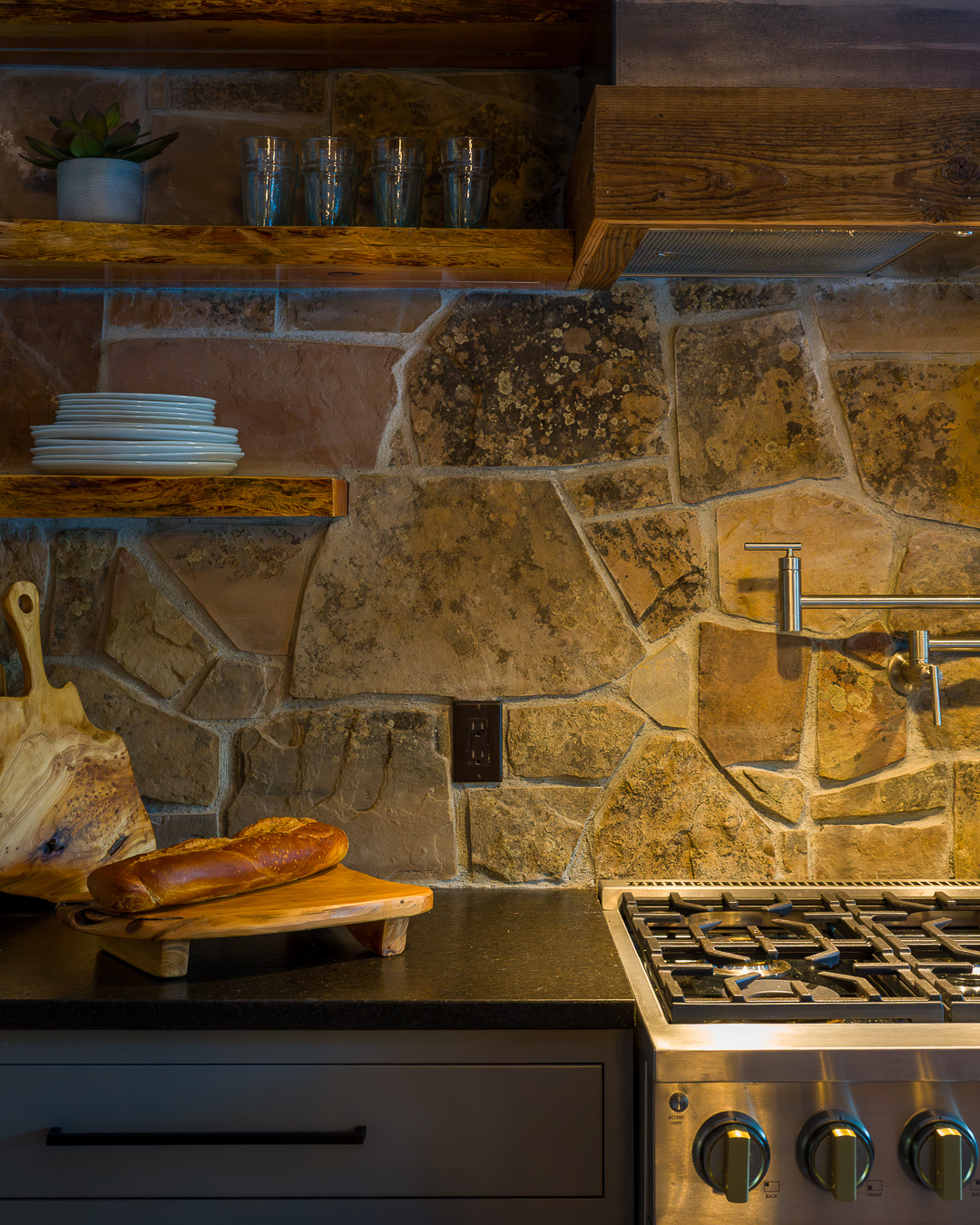 Some kitchens are designed to impress. Others are designed to make you want to stay awhile.
The warmth of natural wood, handcrafted textures, and open shelving create a space that feels collected, comfortable, and lived in. Add fresh bread on the counter, and suddenly it feels like home.
It's the little details that turn a kitchen into the heart of the house.
📩 Now booking elevated interior and lifestyle photography for designers, builders, and architects
#KitchenDesign #RusticModern #MountainModern #KitchenInspo #InteriorDesign #CustomHome #HomeInspiration #WarmInteriors #KitchenGoals #NaturalMaterials #LuxuryKitchen #HomeStyling #DesignDetails #ModernRustic #GatherAtHome @rootdesignco