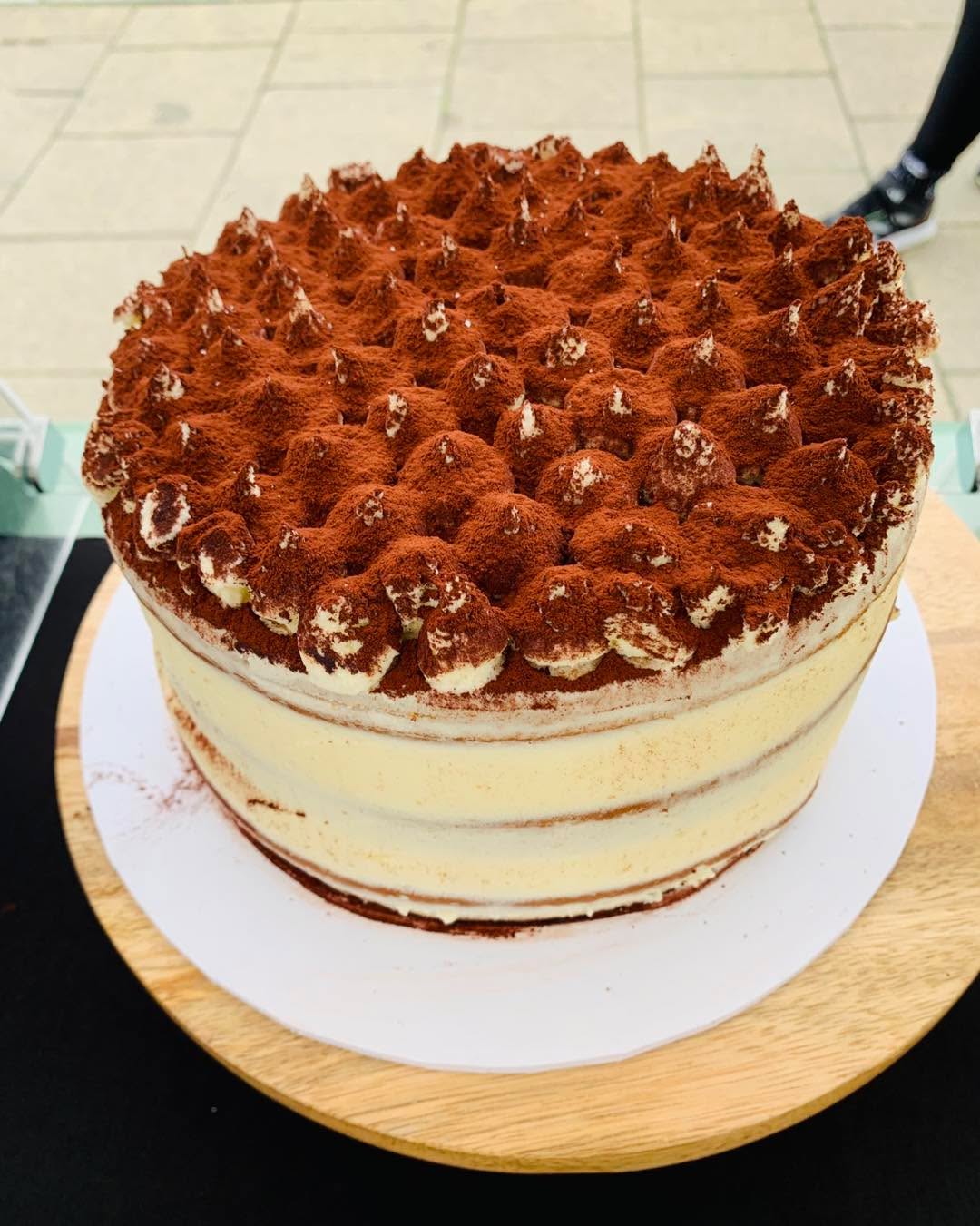 All set up on the Quayside until 4pm, loads of new stuff and back by popular request is our Tiramisu Cake!!
And you know we’re spoiling ya, cause we’ve whipped up a batch of the Jam & Toast Deep Dish Cookie!! If you tried them at the tynesideveganandmusicfestival you’ll know how good they are 🤪
Or what about Banana & Caramel Blondies? Bakewell Cake Slice? ‘Crunchie’ style Flapjack or Biscoff Rocky Road Cookie Slice?? There’s loads of different flavours to suit every tastebud 😋
See ya soon!
#newcastlefoodies #vegannewcastle #veganmunchies #vegantreatbox #vegancakesandotherbakes #newcastlevegan #veganmarket #veganmarkets #northeastvegans #veganuk #thetreerooms