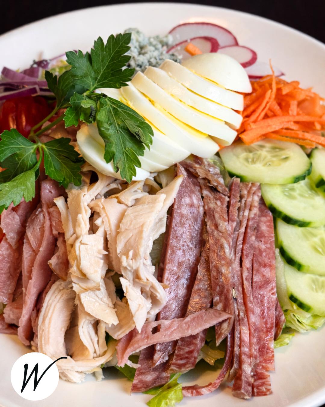 One of the things we love most about cooking is working with the seasons.
Our menu is designed around fresh, vibrant ingredients that shine this time of year, which means brighter flavors, lighter dishes, and meals and drinks that feel perfect for warmer days and relaxed evenings out.☀️
You’ll find everything from crisp seasonal salads and refreshing beverages to handmade gnocchi, grilled specialties, and new sandwiches worth coming back for.🤤
And because our menu changes with the seasons, these dishes won’t be around forever, so make sure you come try them. ⏳
If you’ve been meaning to stop in, this is the perfect time to experience what’s new.
Come enjoy the flavors of the season with us🥂.
