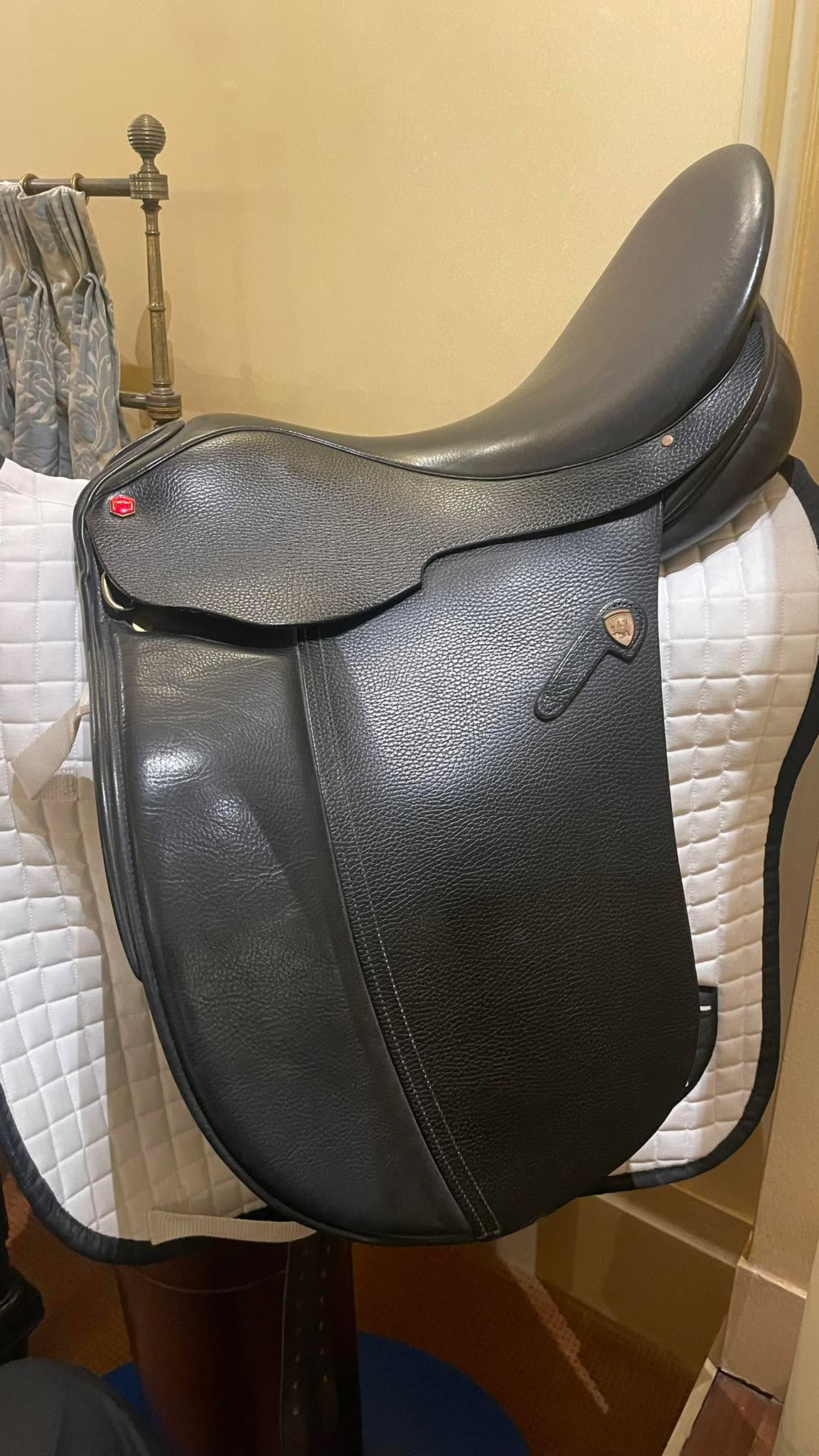 I am at Saddlers Hall. This saddle was made by Albion Saddlers in Walsall.
It was made for the head of the Soanish Riding School in Vienna.
It is beautiful.