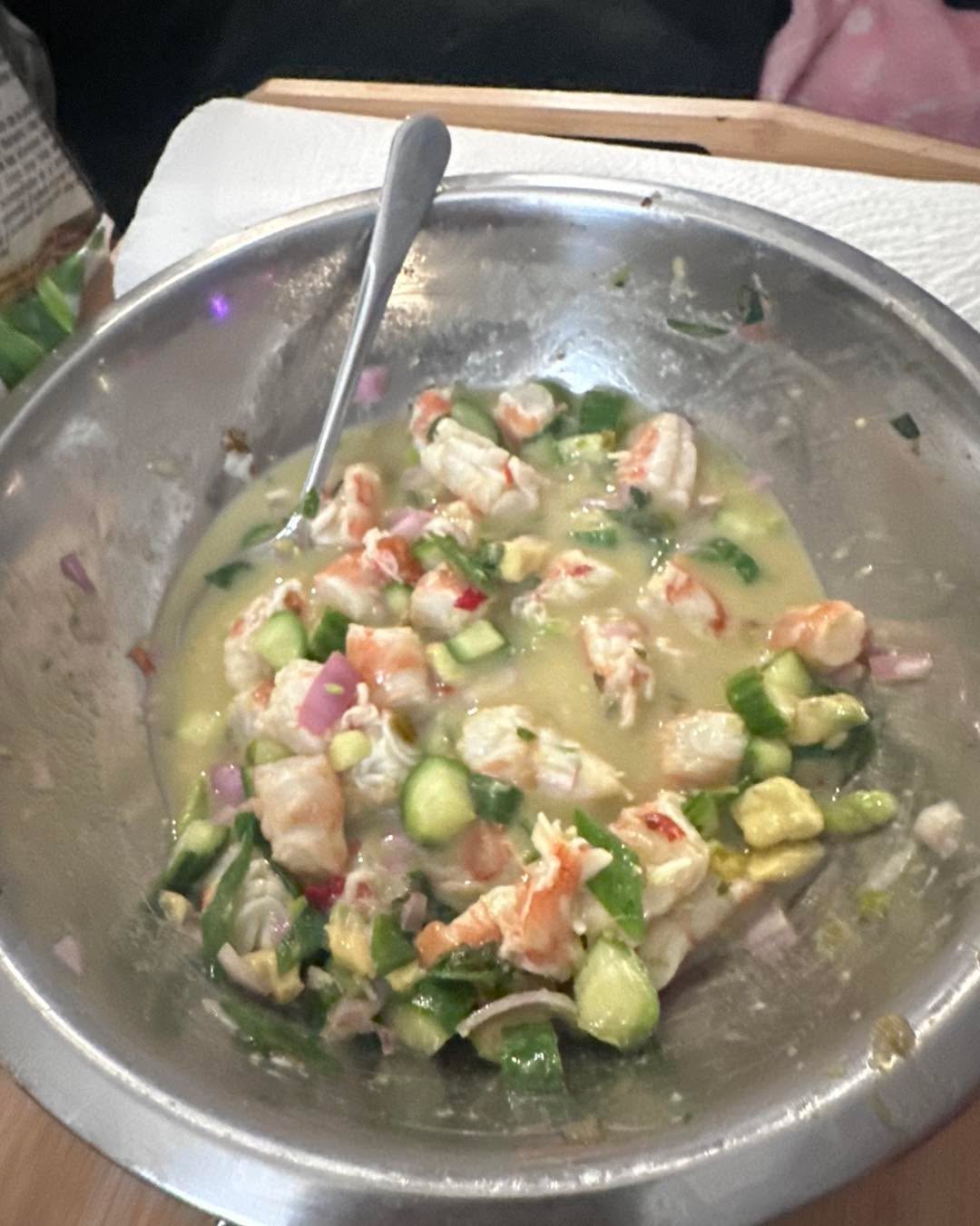 🌿🦐 NEW RECIPE ALERT 🦐🌿
Say hello to our Tongue Thai’d Ceviche — a zesty, herb-packed twist on classic ceviche, powered by our Tongue Thai’d Live Vinegar! 🍋🔥
Think bright lime, fresh ginger, a hit of jalapeño, and a kiss of Hot Aji Mango Pepper Salt — all coming together for a flavor that’s tangy, savory, sweet, and just spicy enough. Finished with creamy avocado for the perfect bite. 🥑✨
Pair it with cassava chips, plantain chips, or cucumber slices and you’ve got the ultimate refreshing appetizer. 🌶️🥒
Turning Bland into Grand™ — one bite at a time. 🌿🍋🦐🔥
👉 Get the full recipe on our website:
https://www.thetickledpickler.com/recipes/tongue-thai’d-ceviche
#TheTickledPickler #TongueThaidCeviche #LiveVinegar #FermentedFoods #CevicheRecipe #SpicyAndSweet #HotAjiMangoPepperSalt #TurningBlandIntoGrand