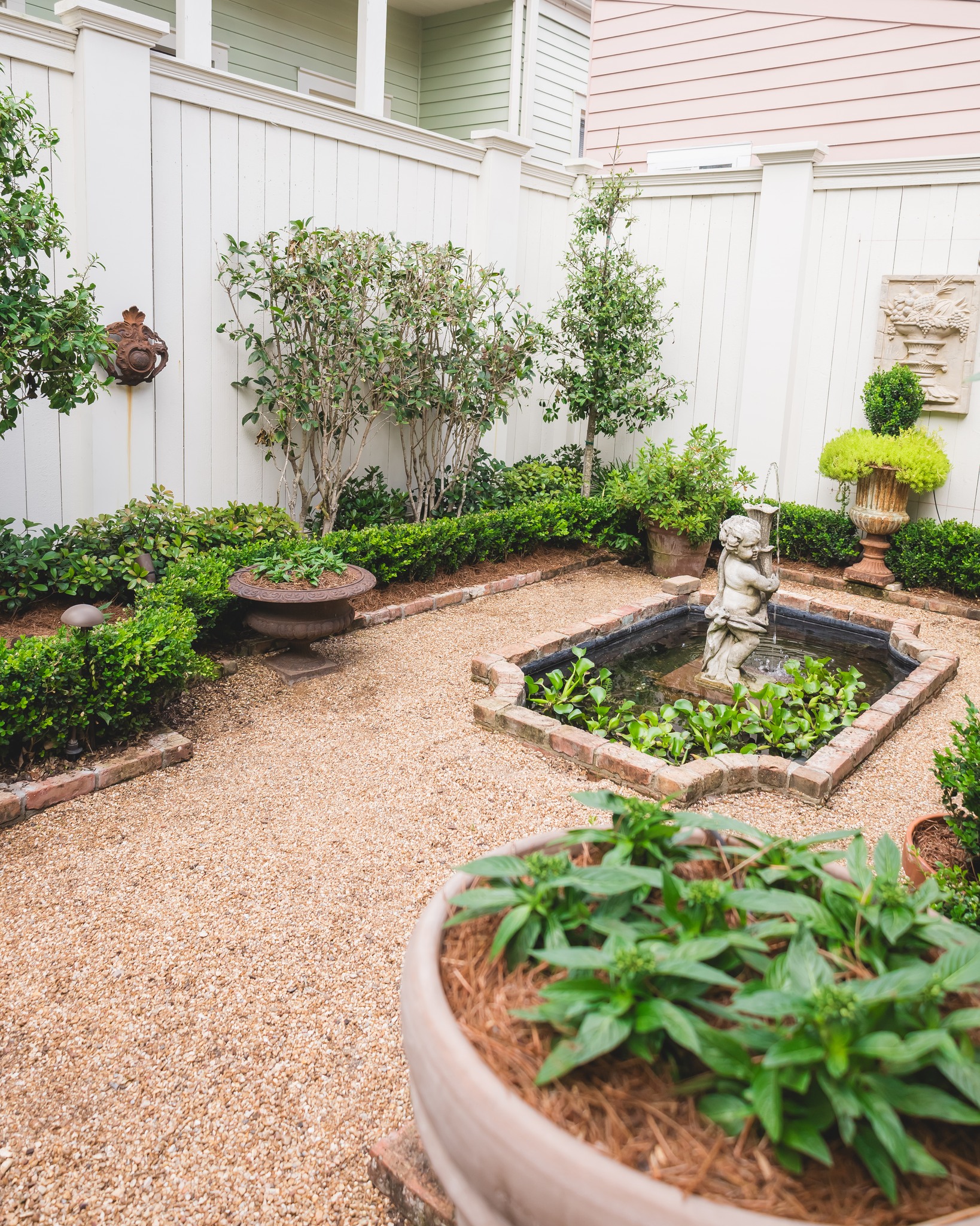 Classic charm, calming water features, and perfectly manicured greenery—proof that the best room in the house is often outside. 🌿
▫️ ▫️ ▫️ ▫️ ▫️ ▫️ ▫️ ▫️ ▫️ ▫️
#thegardengateslandscapecompany #landscapedesign #residentialdesign #residentiallandscapedesign #neworleanslandscapes #pavers #thegardengateslandscapecompany #neworleans #metairielandscapes #iheartnola #artificialturf #turf #planning #turftuesday
