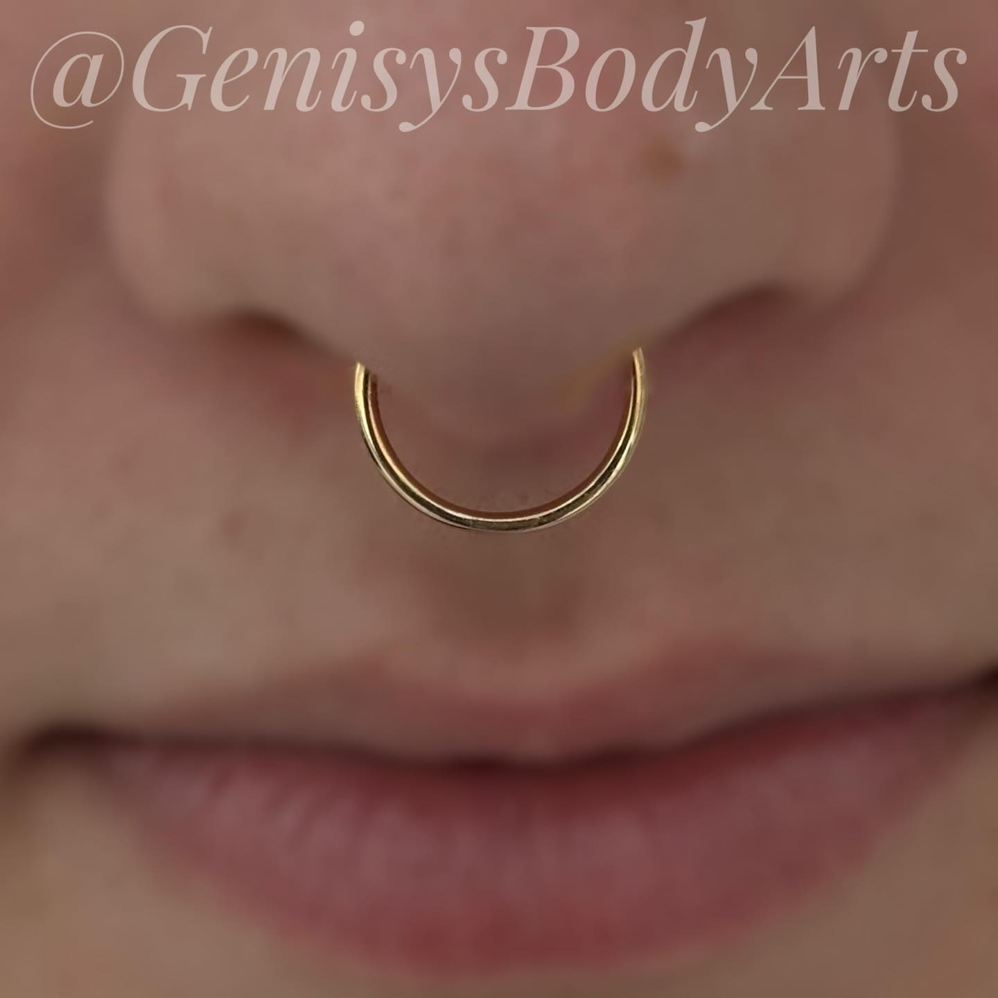 We love a simple gold septum! 💛
With so many ways to dress up your piercing, you won’t know where to start. Let our team help style your piercing to ensure an easy heal and make sure you’re always trending.
#septumpiercing #newpiercing #pittsburghpiercer #genisysbodyarts #goldgoals