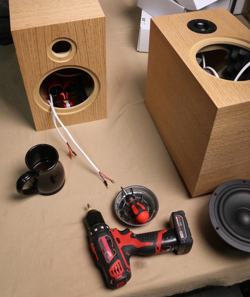 It's the little things that separate good from exceptional.
Every step. Every screw. No shortcuts.
Because attention to detail isn't optional—it's part of the process.
#Craftsmanship #HiFiAudio #DIYSpeaker #AudioEngineering #MadeToLast