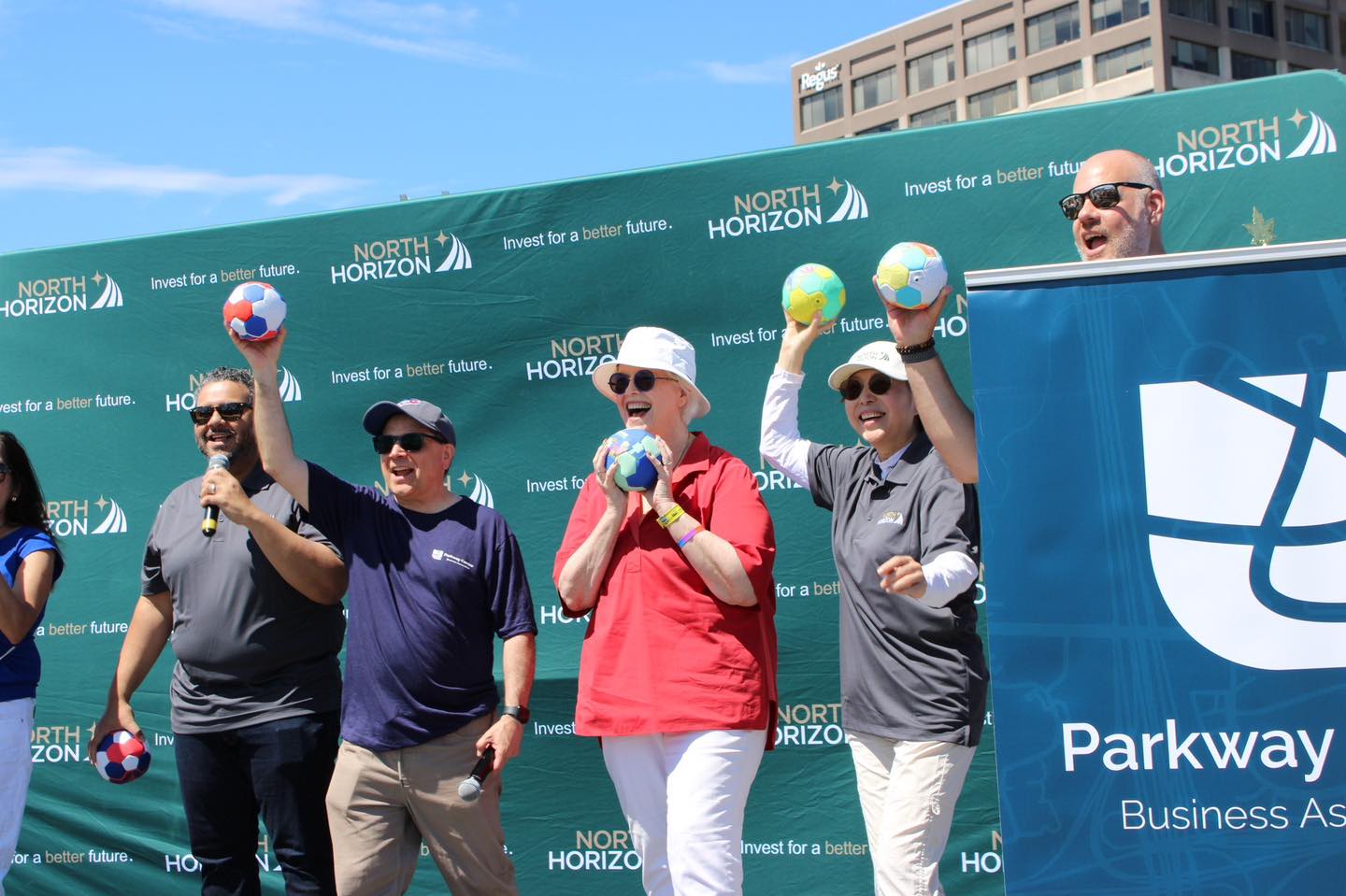What an incredible celebration at the Parkway Forest World Cup Block Party!
Live music, soccer zones, food from around the world, and community spirit everywhere you looked. This is what brings us together: celebrating diversity, unity, and the beautiful game.
Big thanks to Parkway Centre Business Association and Credit North Horizon for creating such a vibrant day for our neighbourhood ⚽🎉