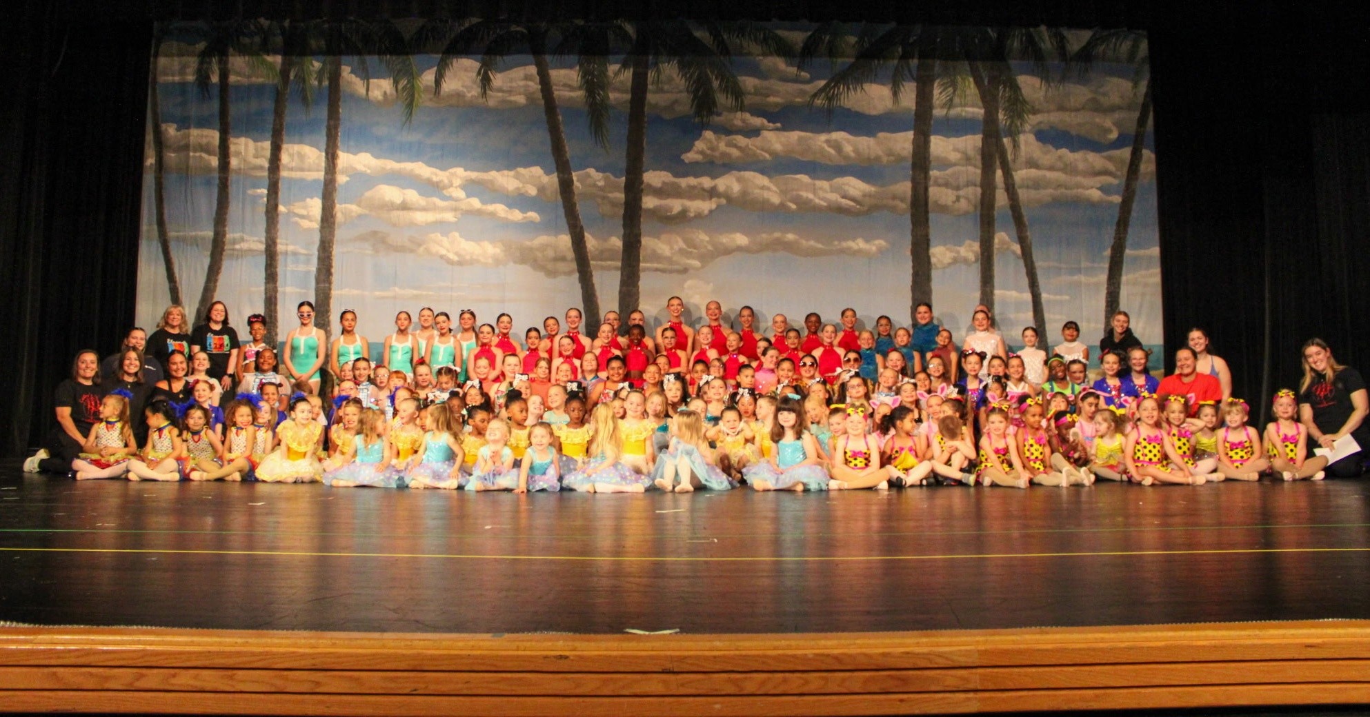 What an amazing recital and season! Year 43 was one to remember! We are so extremely proud of all of our dancers! You worked so hard, showcased your growth, and put on a fantastic show! Thank you to all of our volunteers, helpers, and supporters! We couldn't have done this without you! Here's to another great season! 💙❤️💙❤️ #theCCDcollaboration #CCDlove